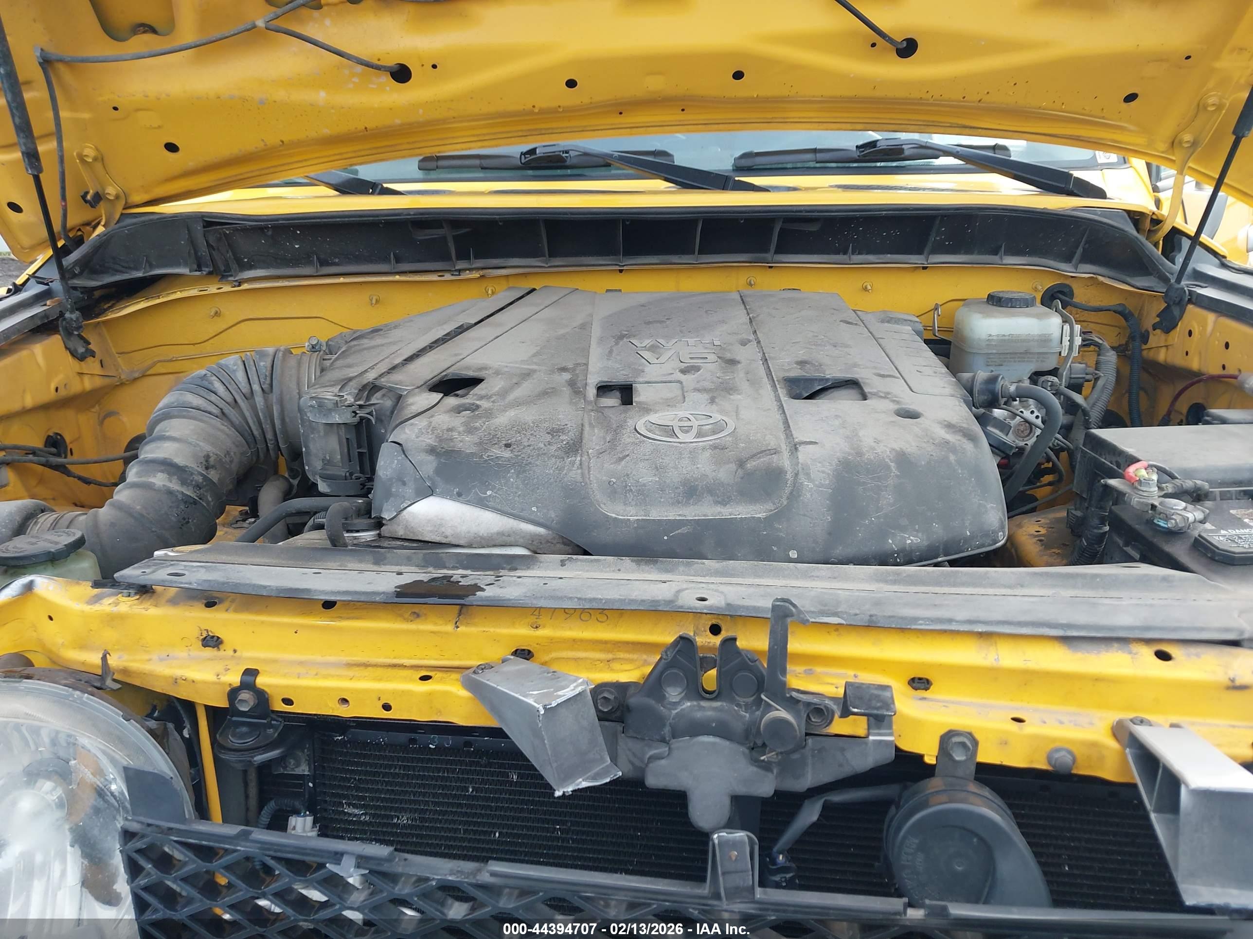 TOYOTA FJ image 10