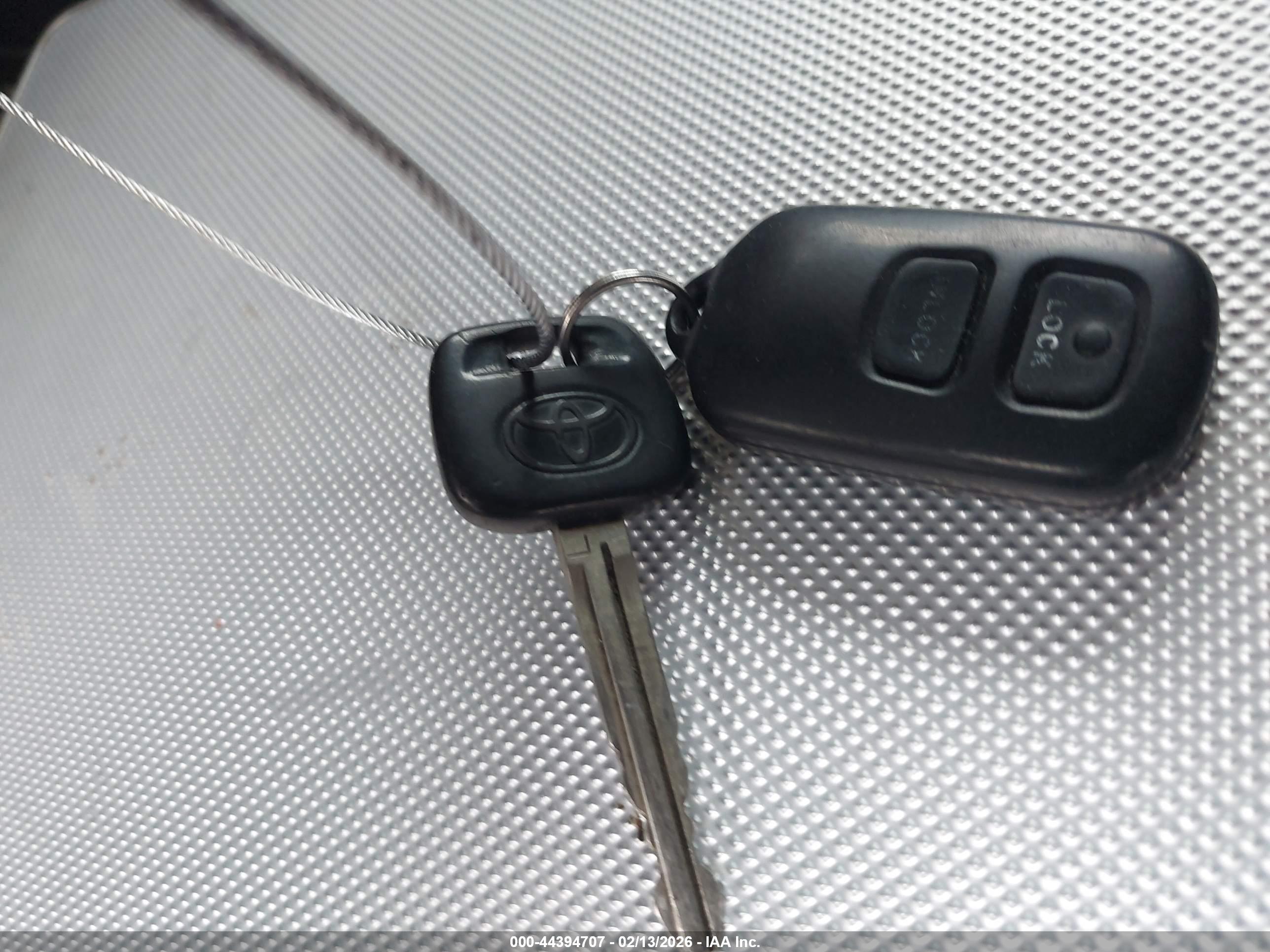TOYOTA FJ image 11