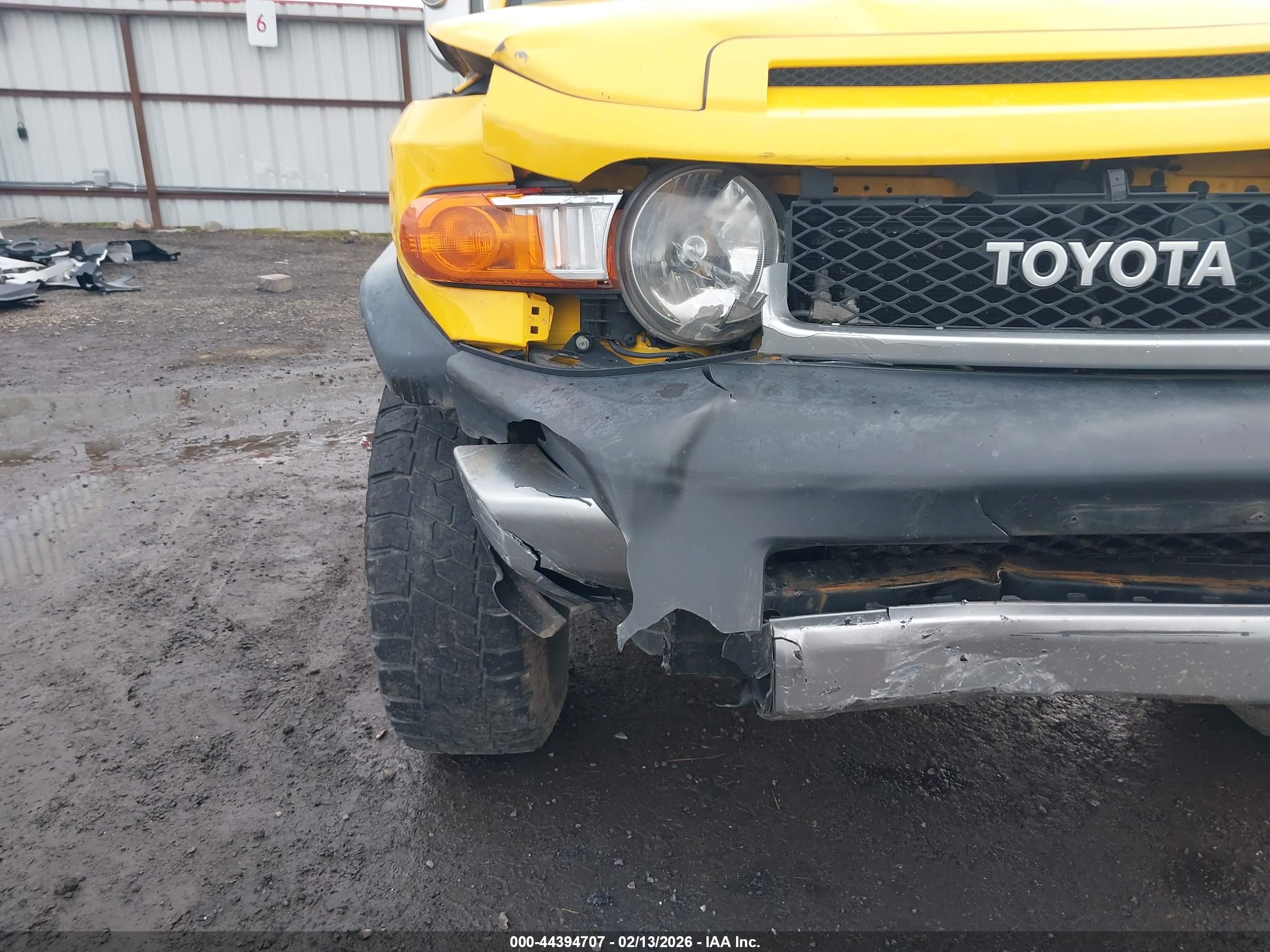 TOYOTA FJ image 6