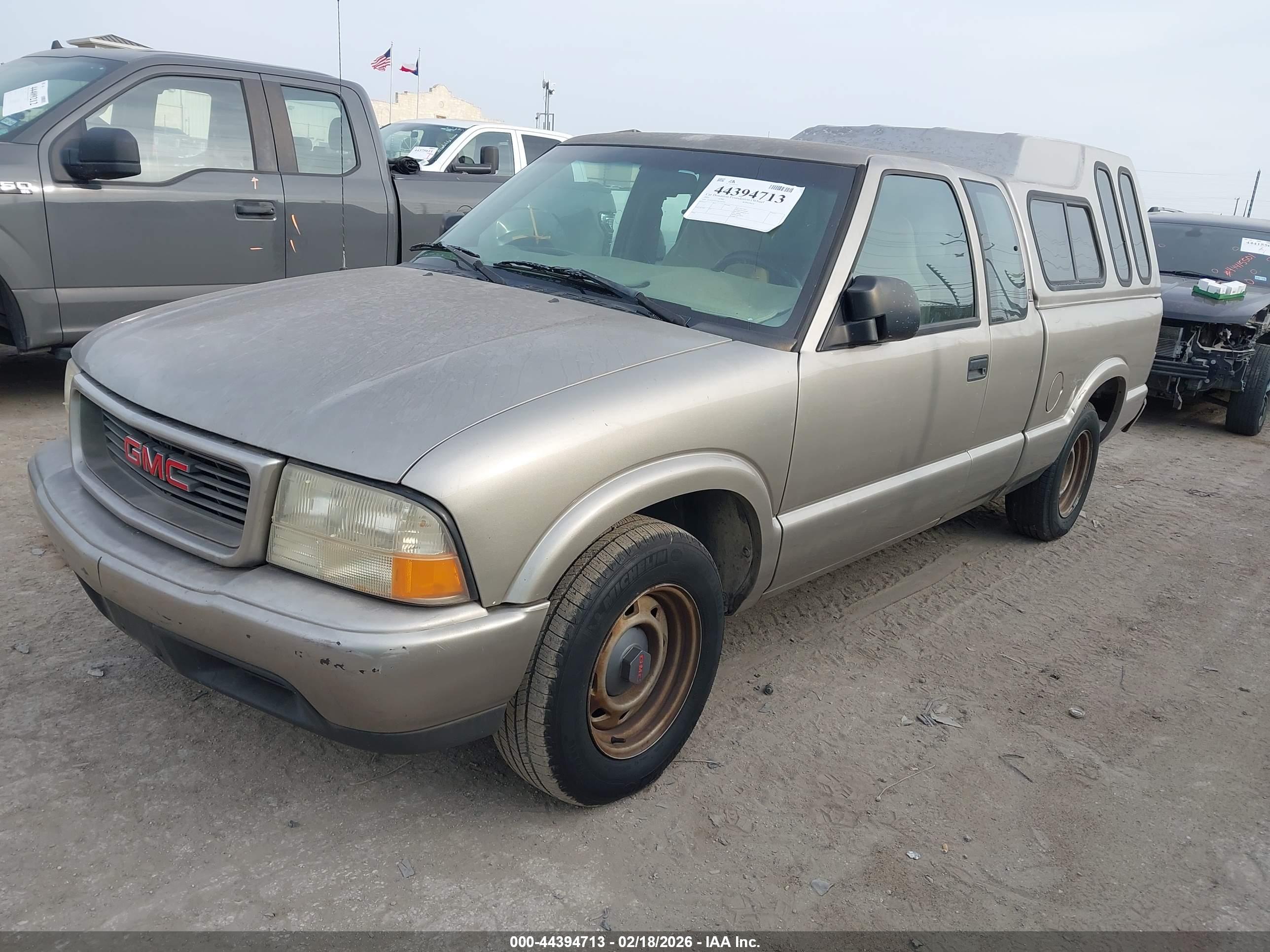 GMC SONOMA image 2