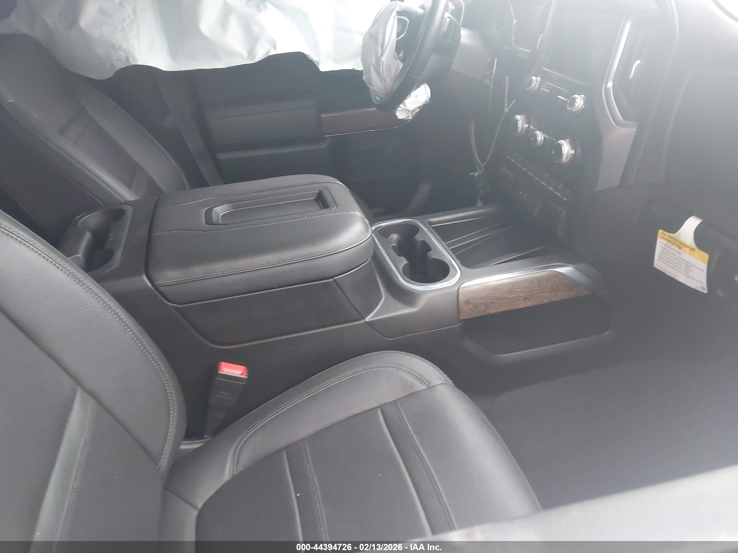 GMC SIERRA image 5