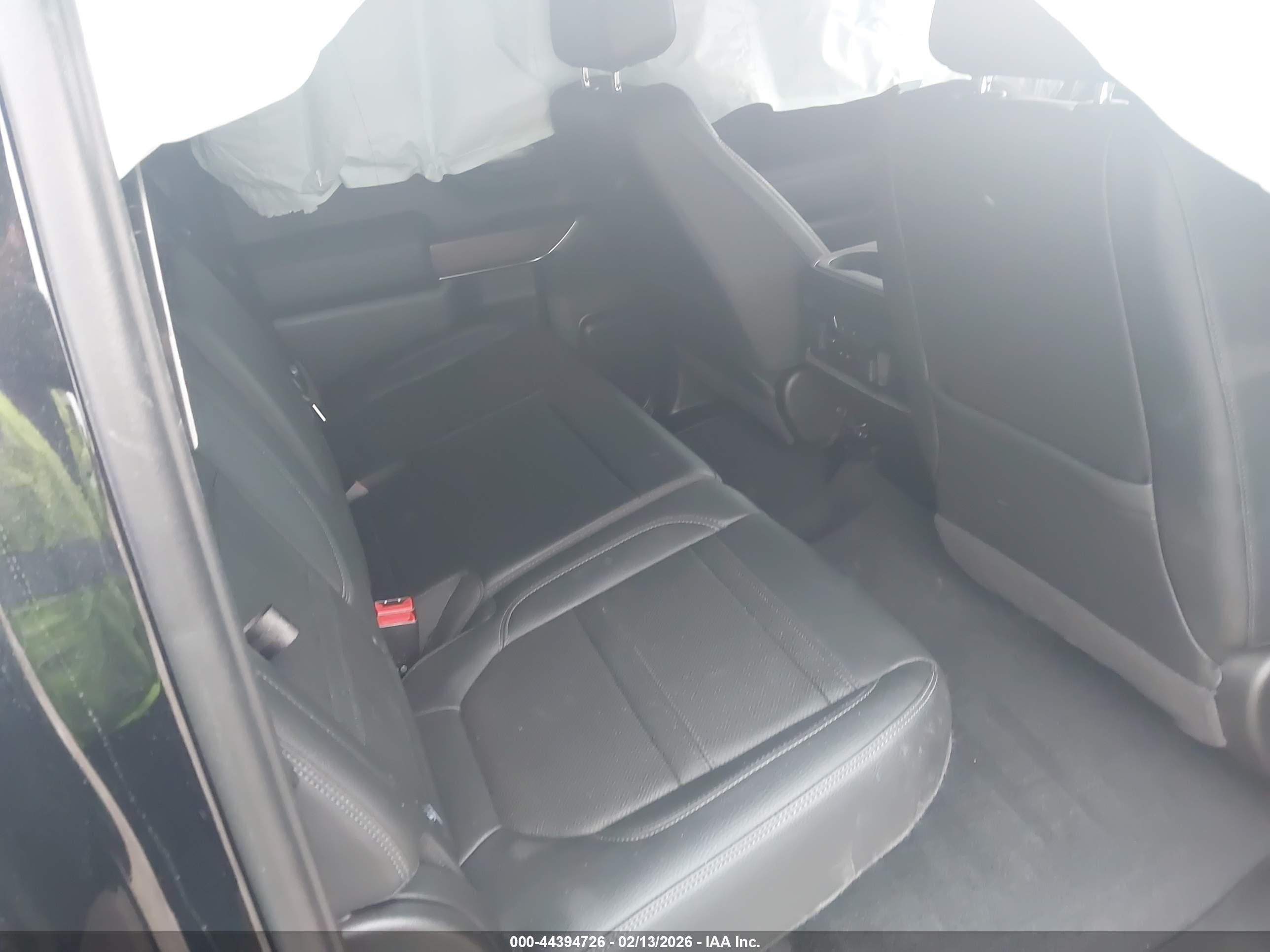 GMC SIERRA image 8