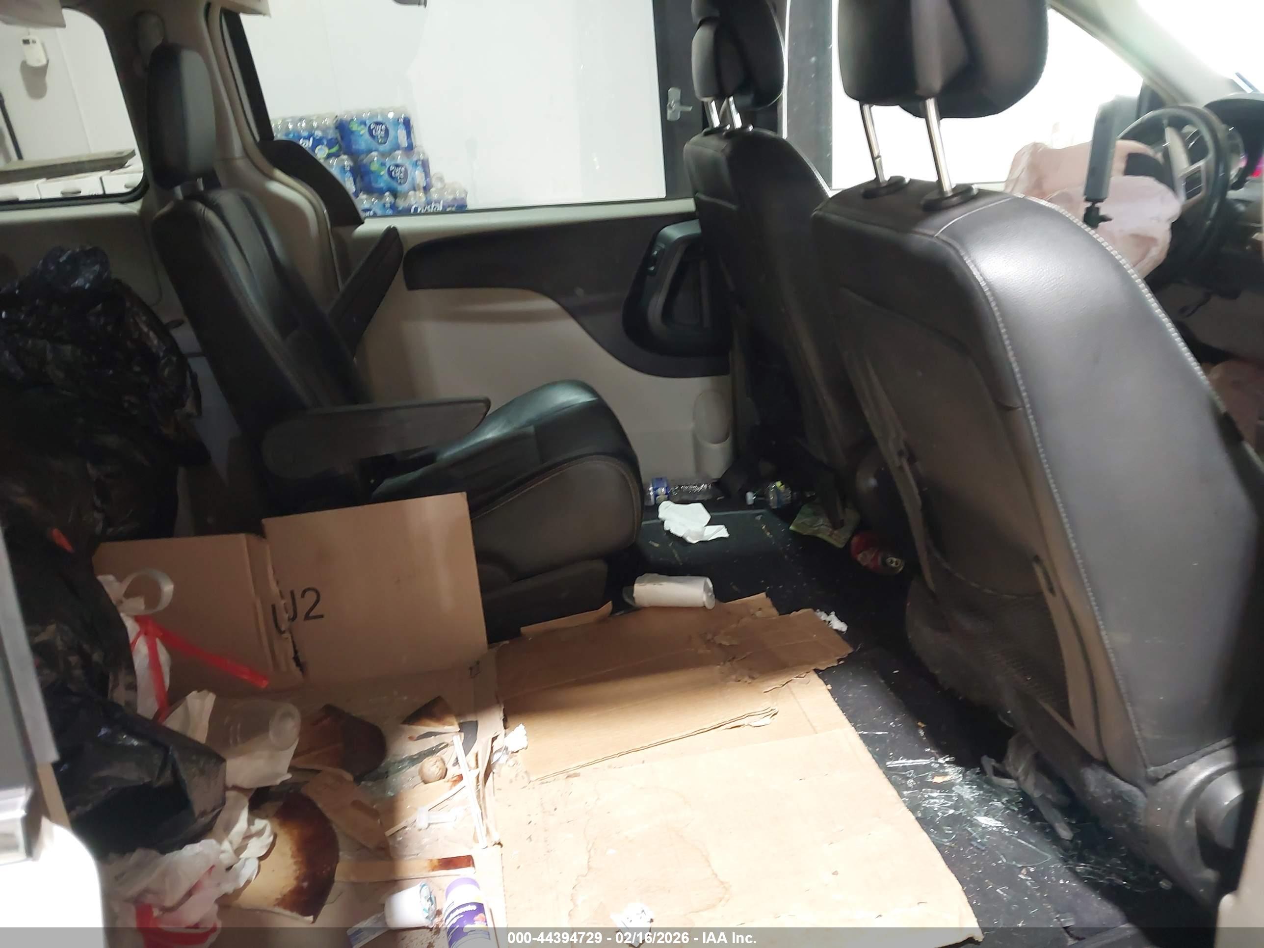 CHRYSLER TOWN image 8