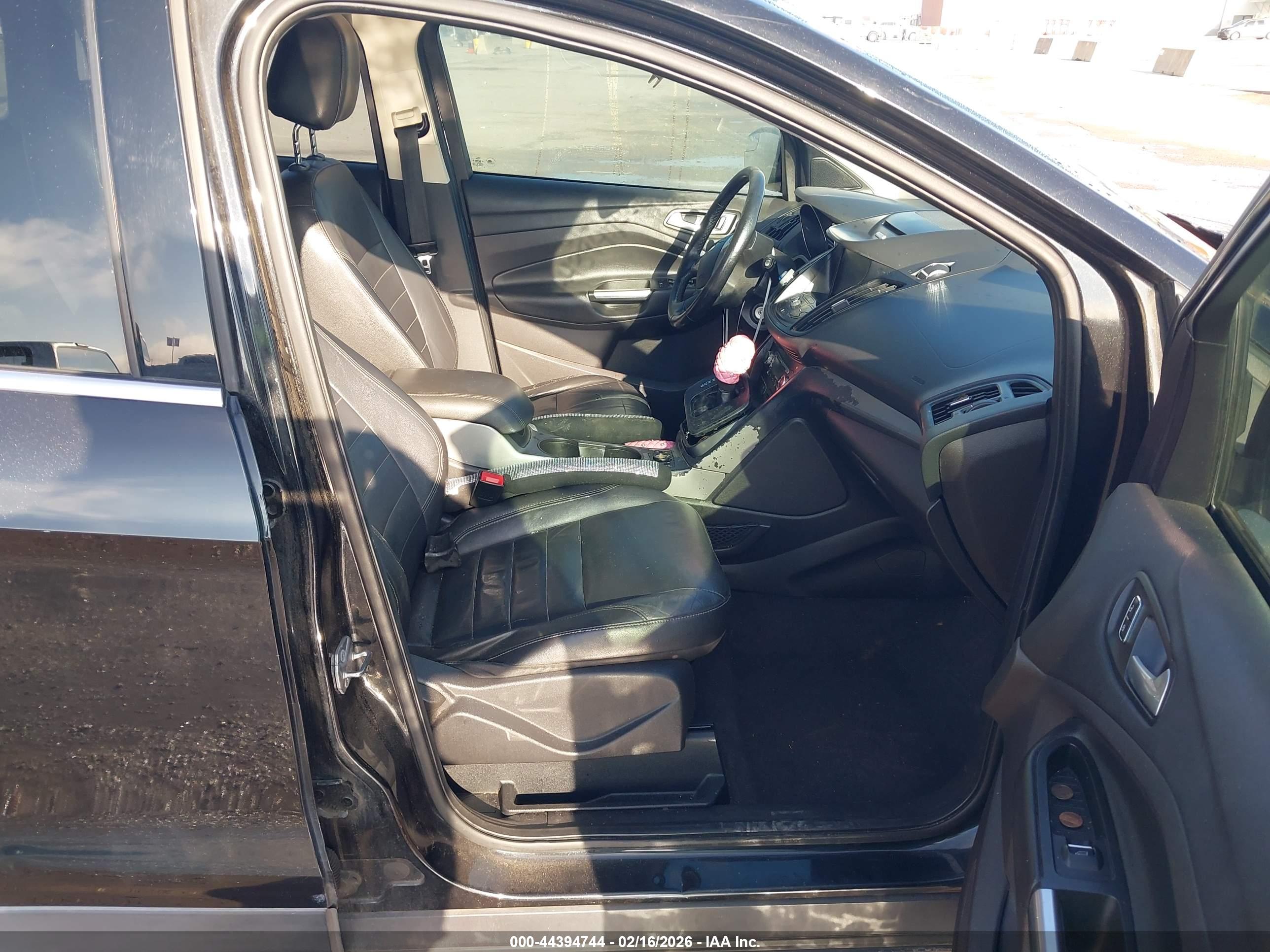 FORD ESCAPE image 5