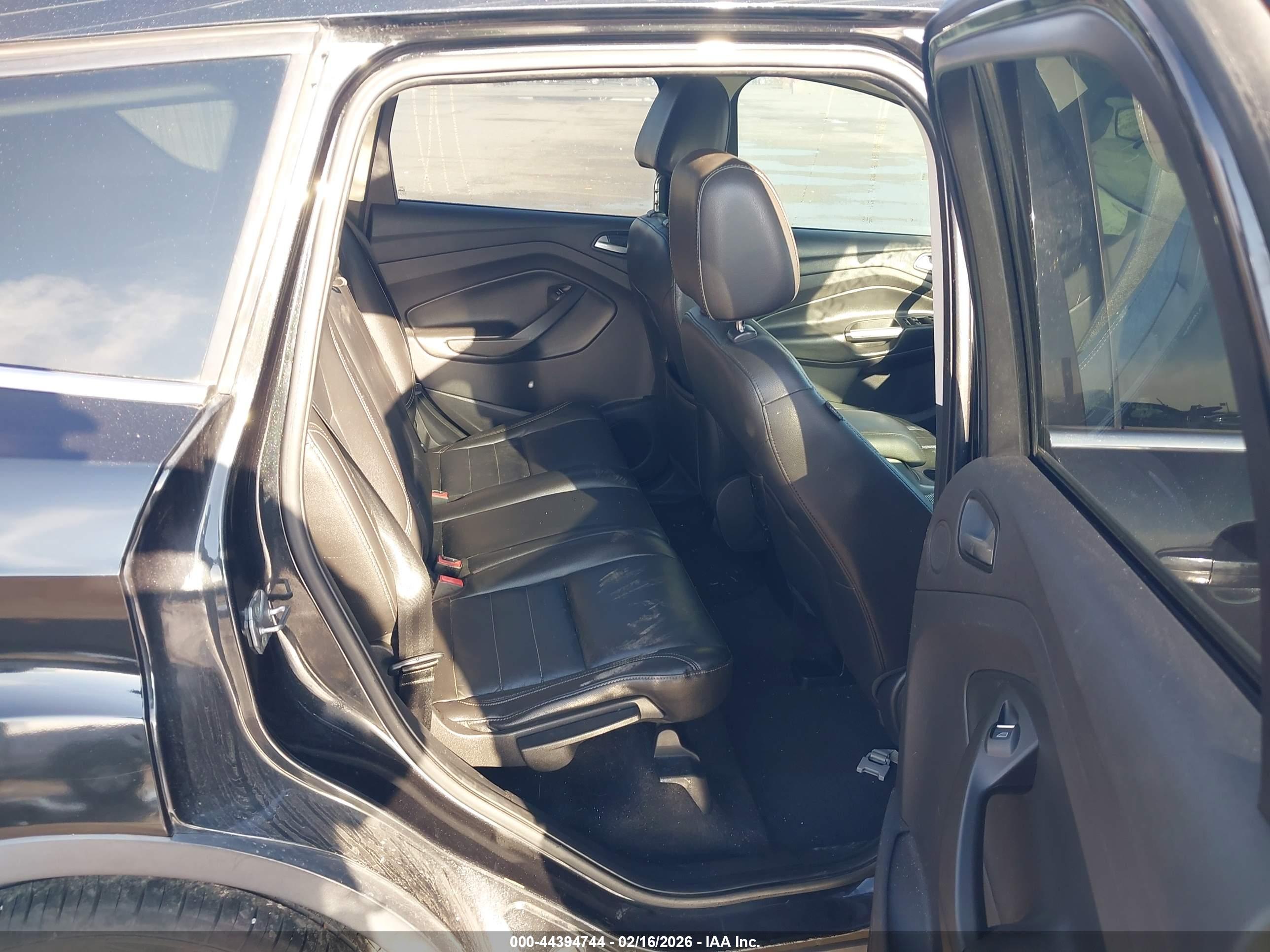 FORD ESCAPE image 8