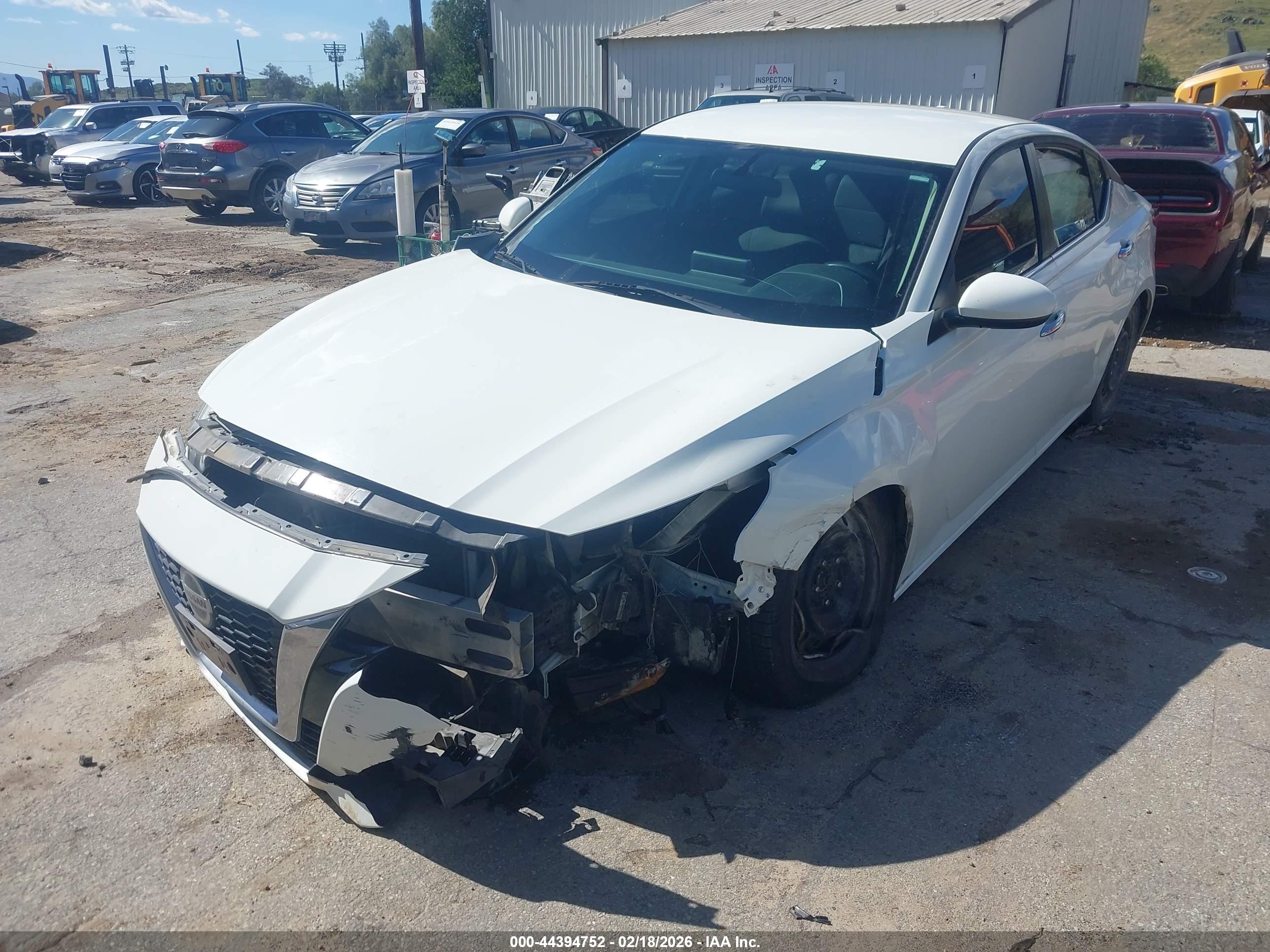 NISSAN ALTIMA image 2