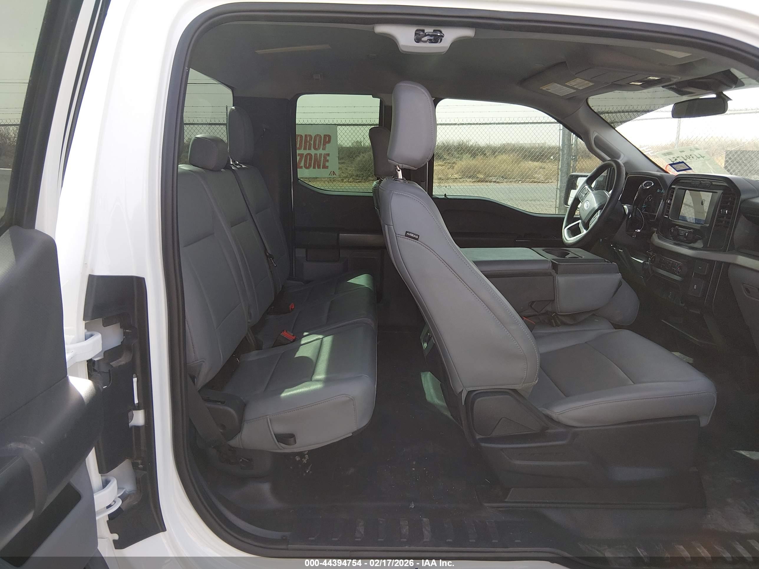 FORD F-150 image 8
