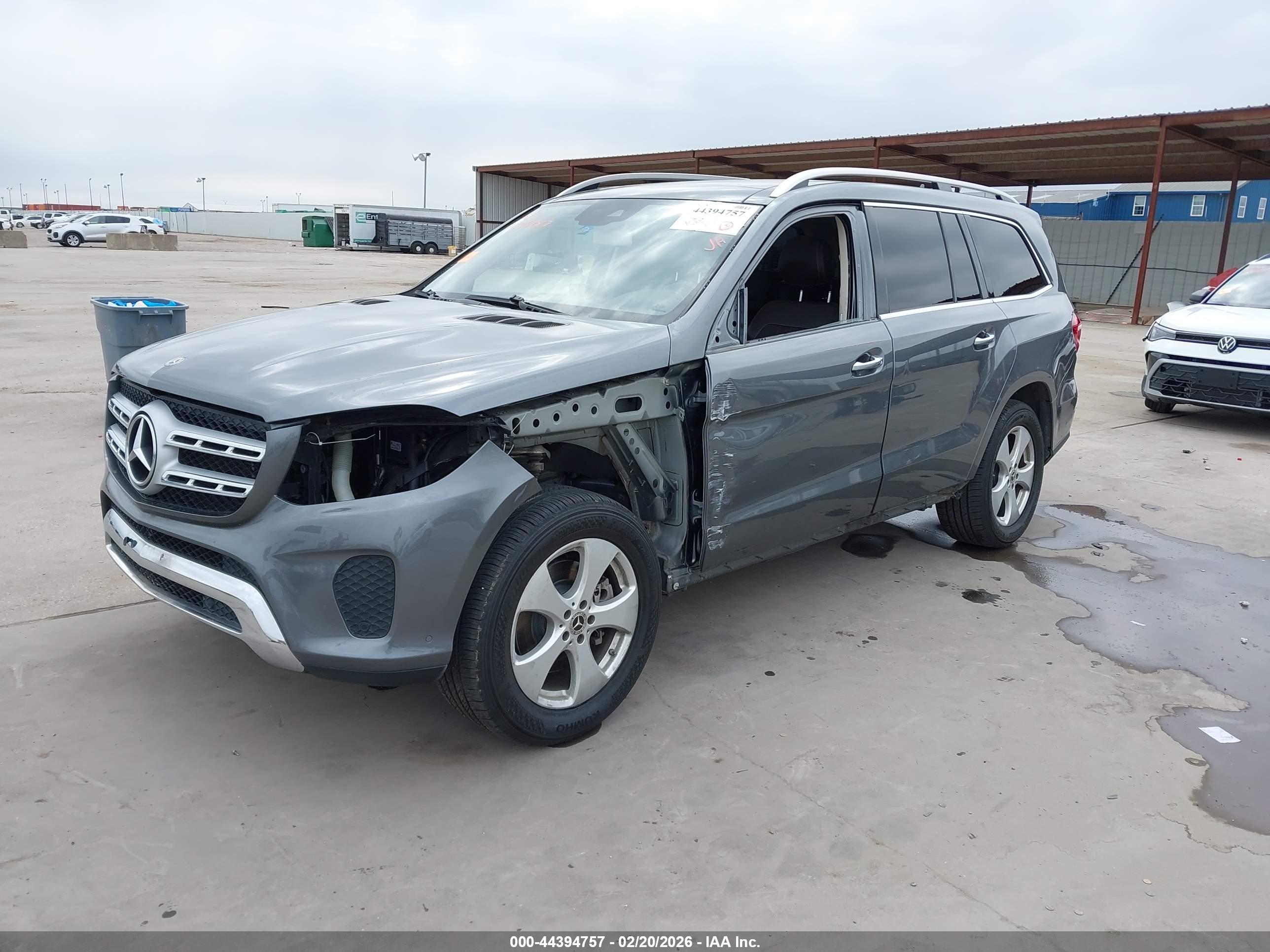 MERCEDES-BENZ GLS image 6