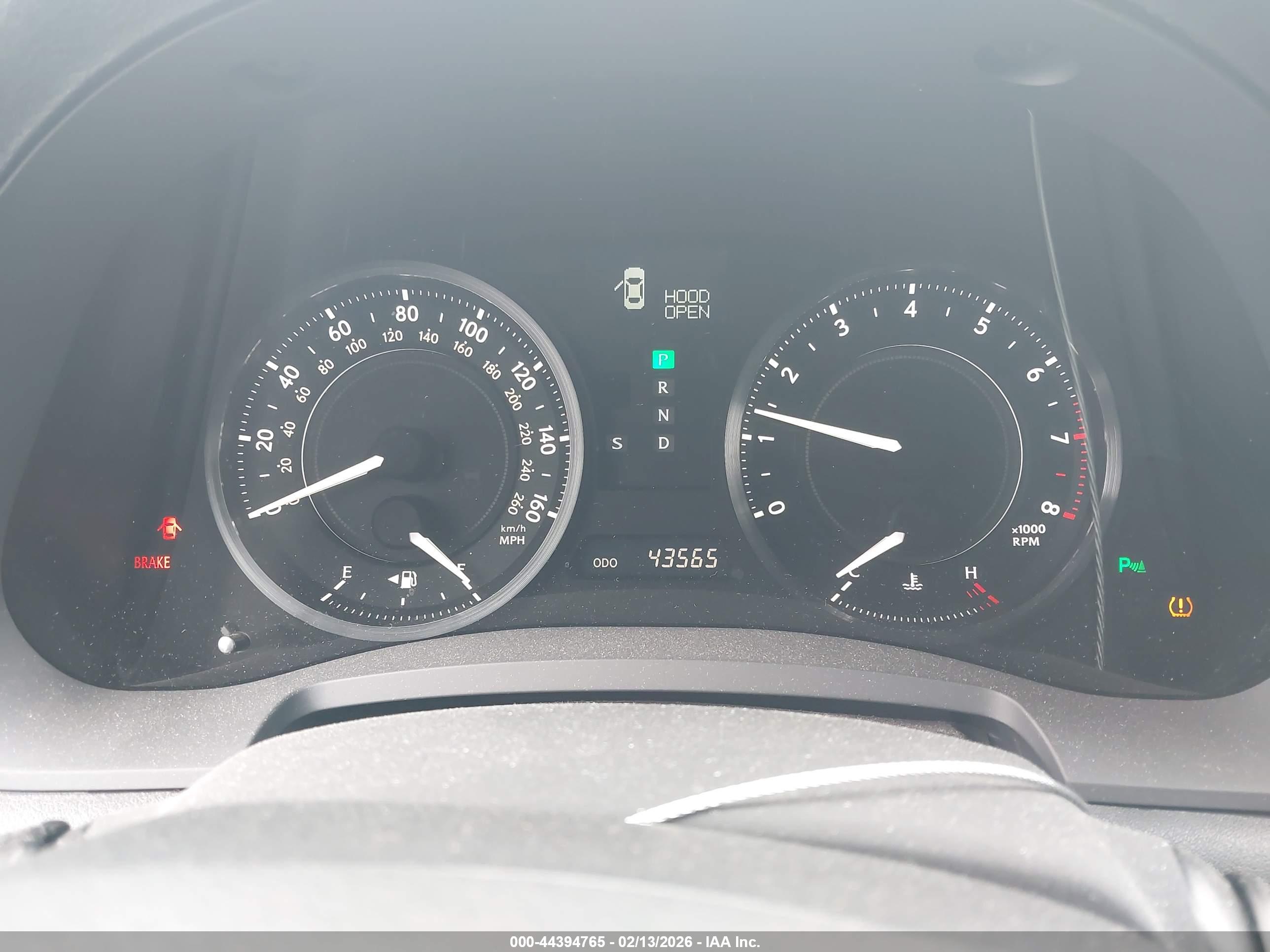 LEXUS IS image 7