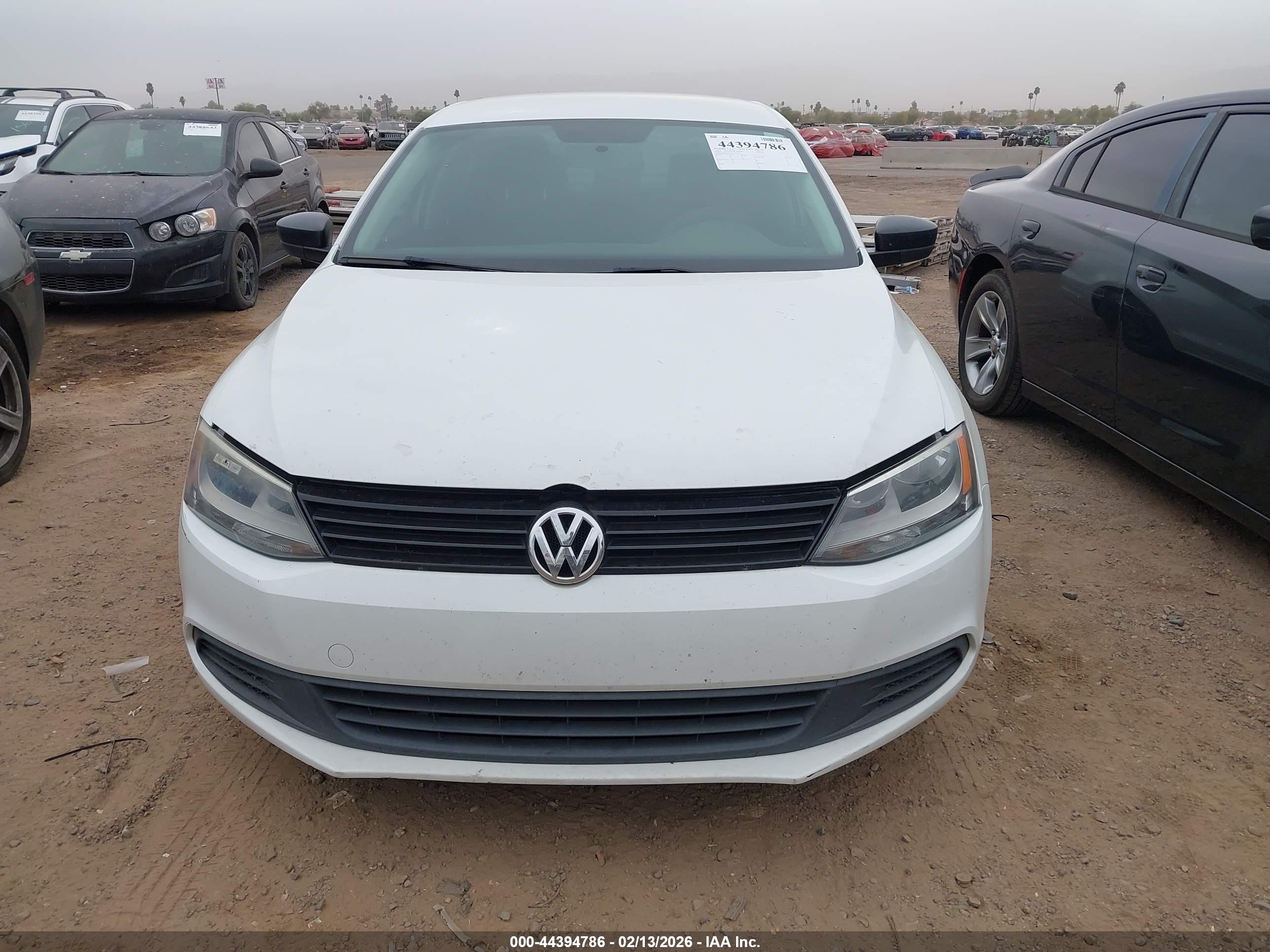 VOLKSWAGEN JETTA image 6