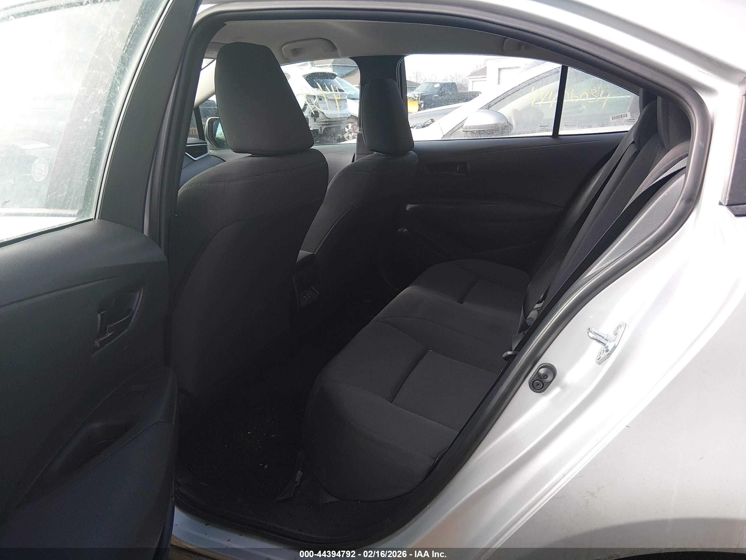 TOYOTA COROLLA image 8