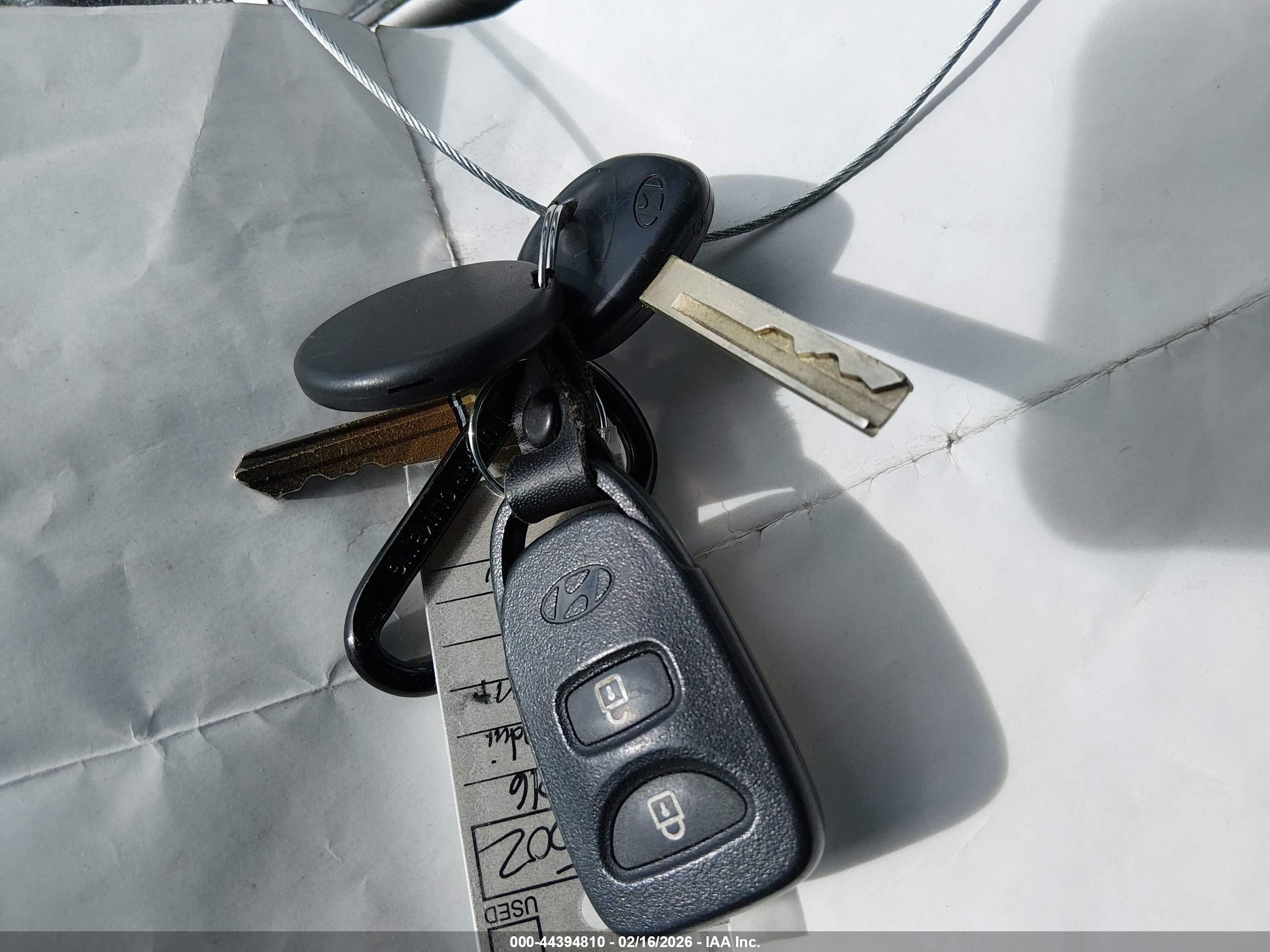 HYUNDAI ACCENT image 11