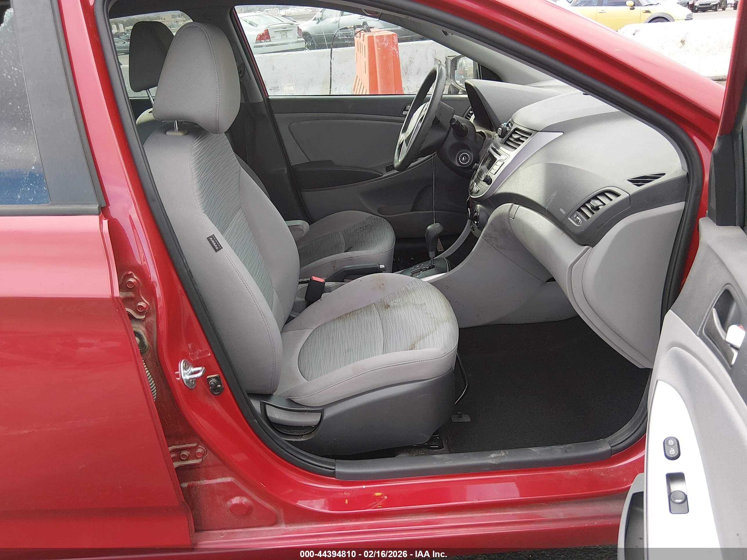 HYUNDAI ACCENT image 5