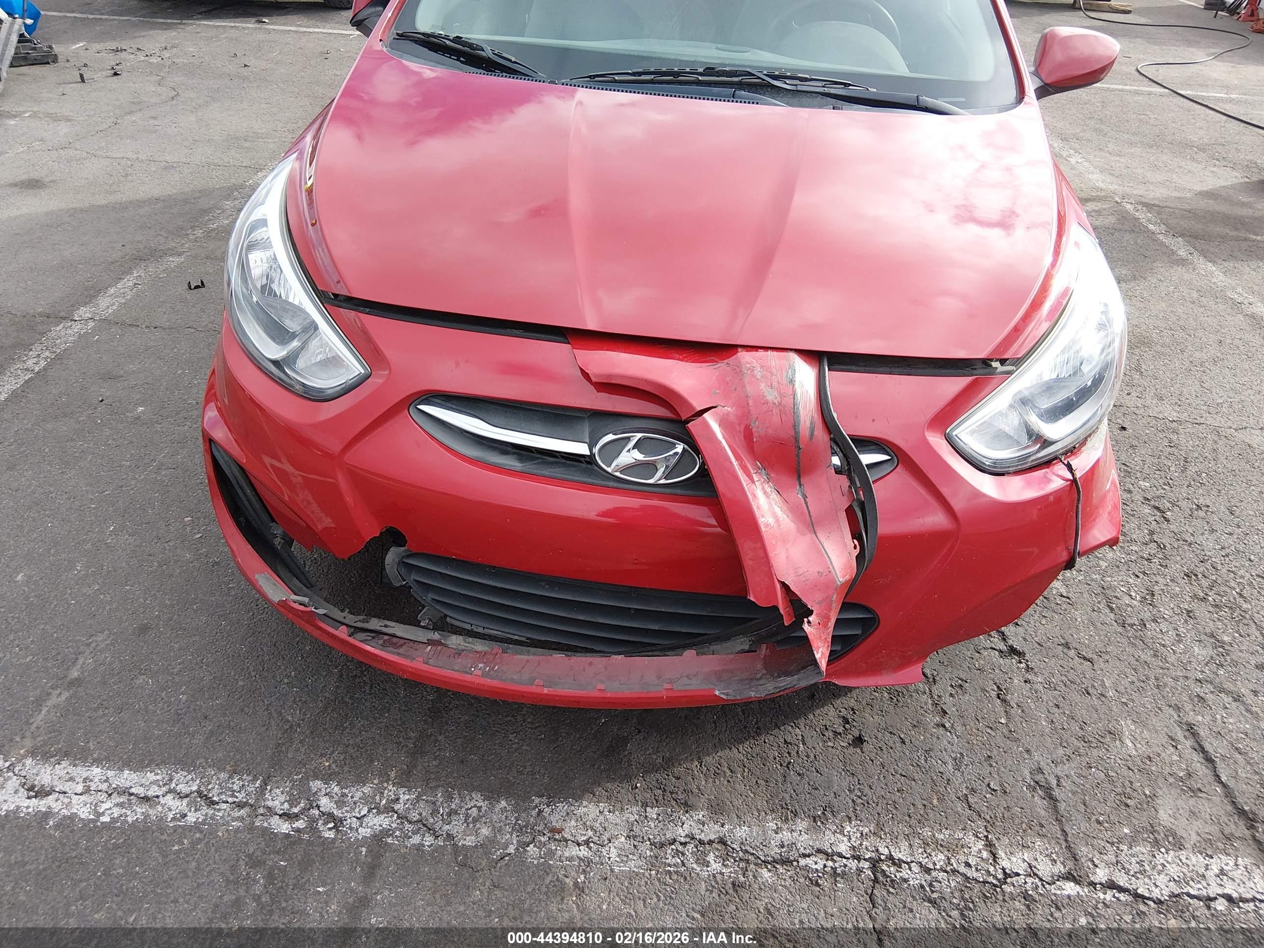 HYUNDAI ACCENT image 6