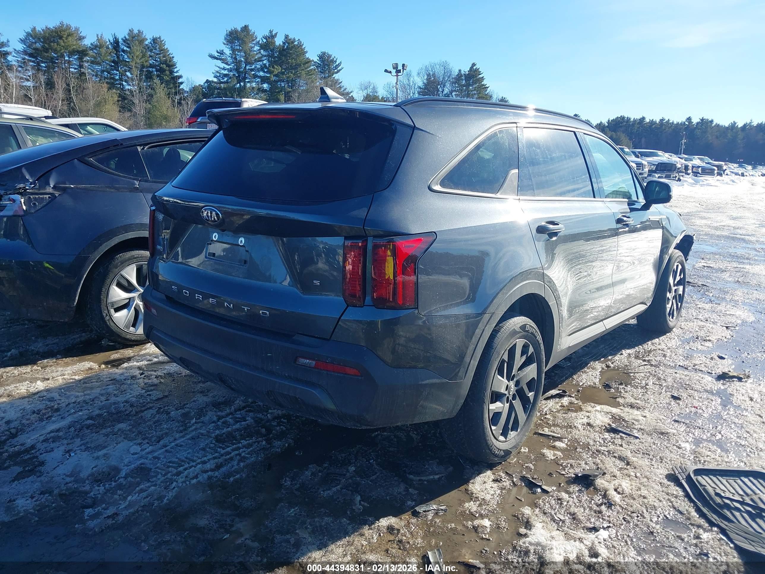 KIA SORENTO image 4