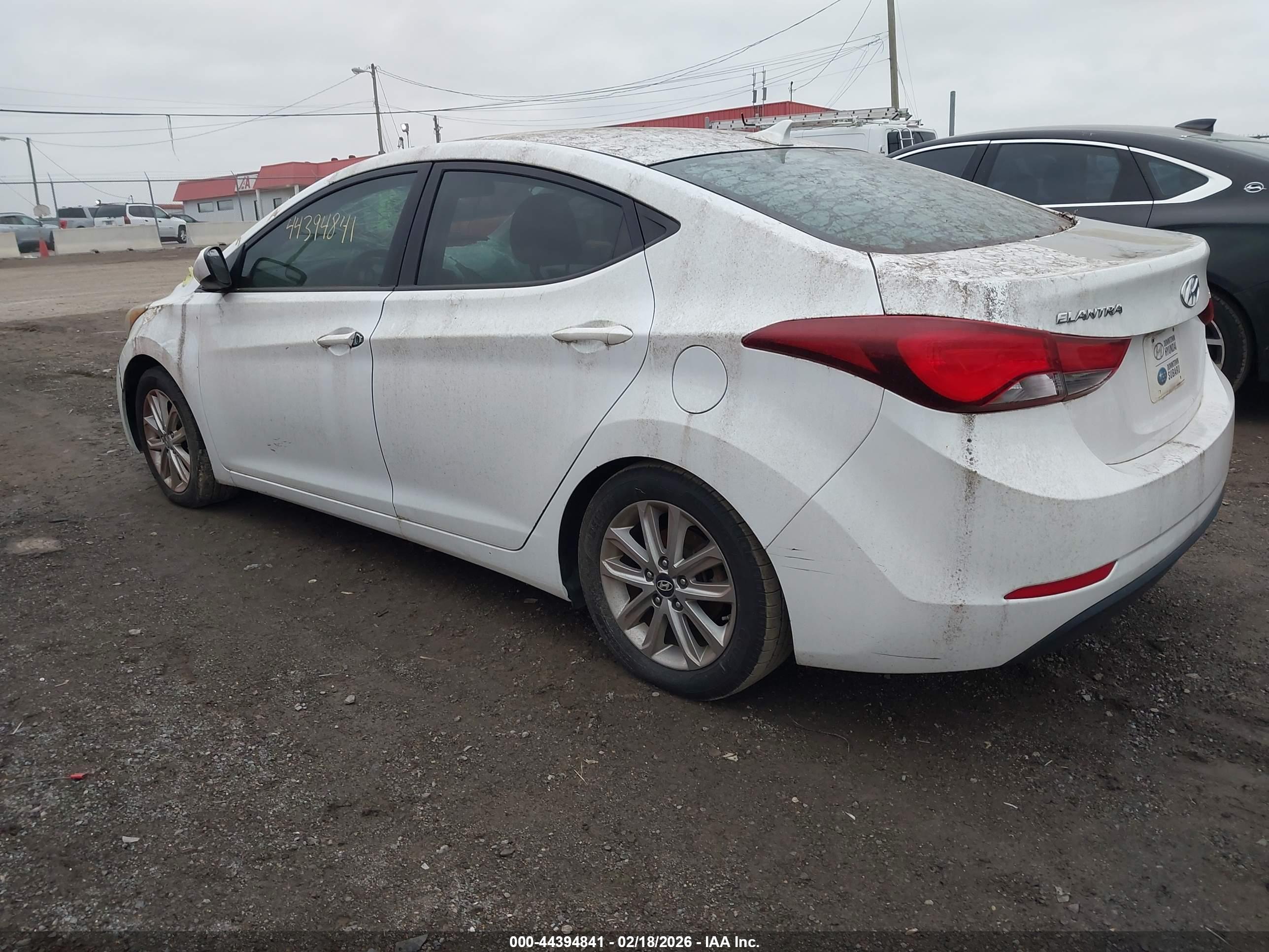 HYUNDAI ELANTRA image 3