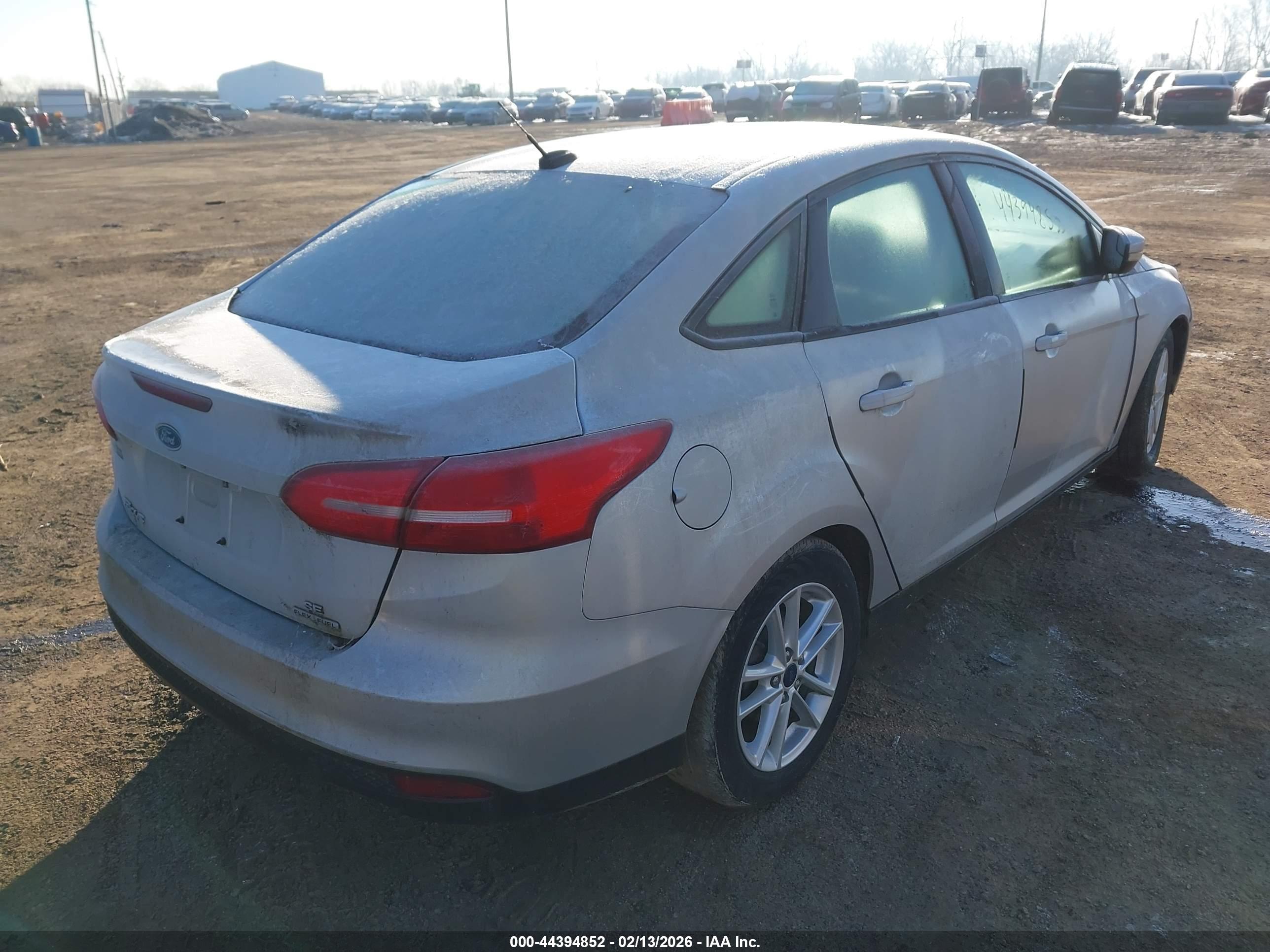 FORD FOCUS image 4