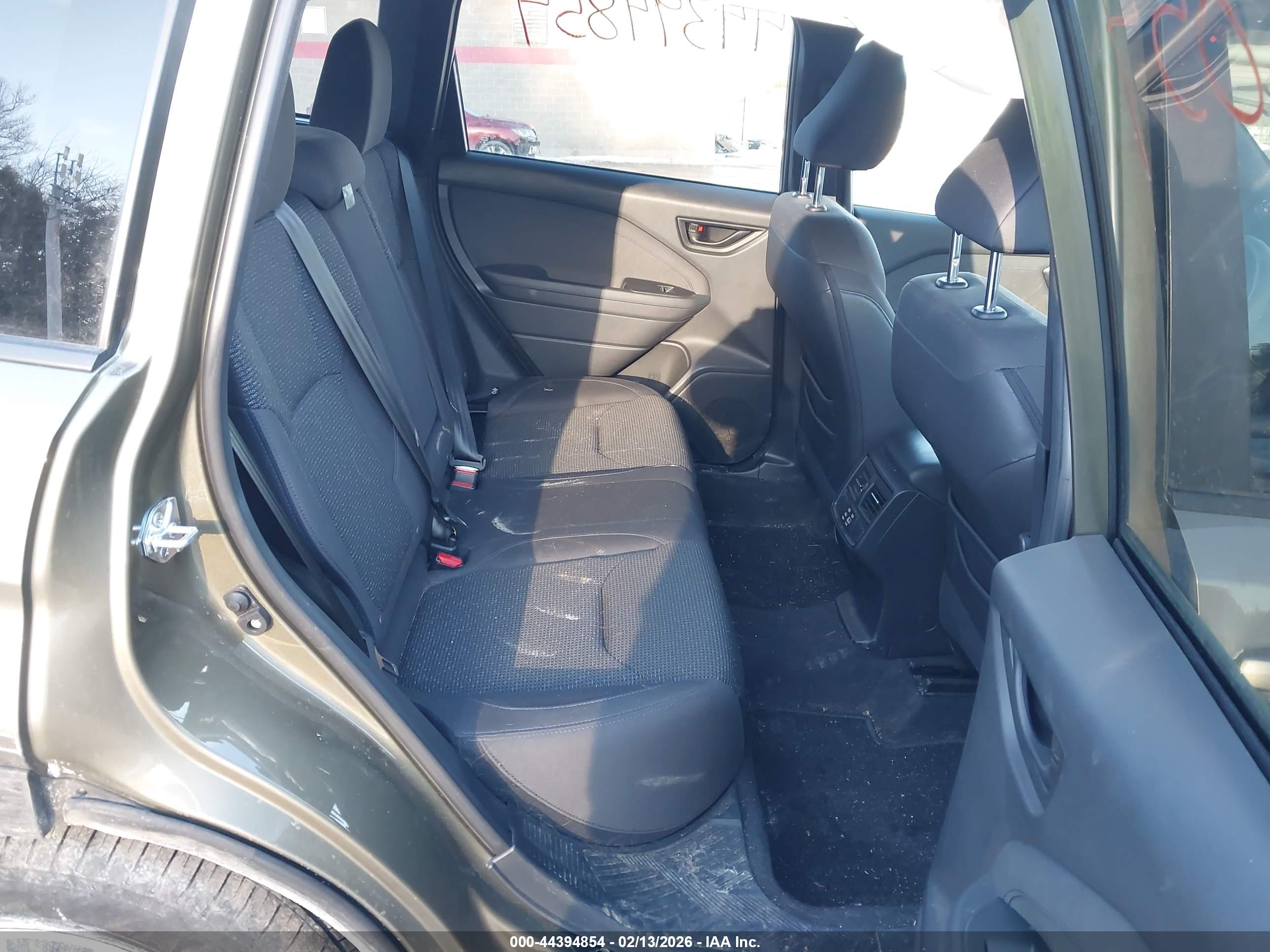 SUBARU FORESTER image 8