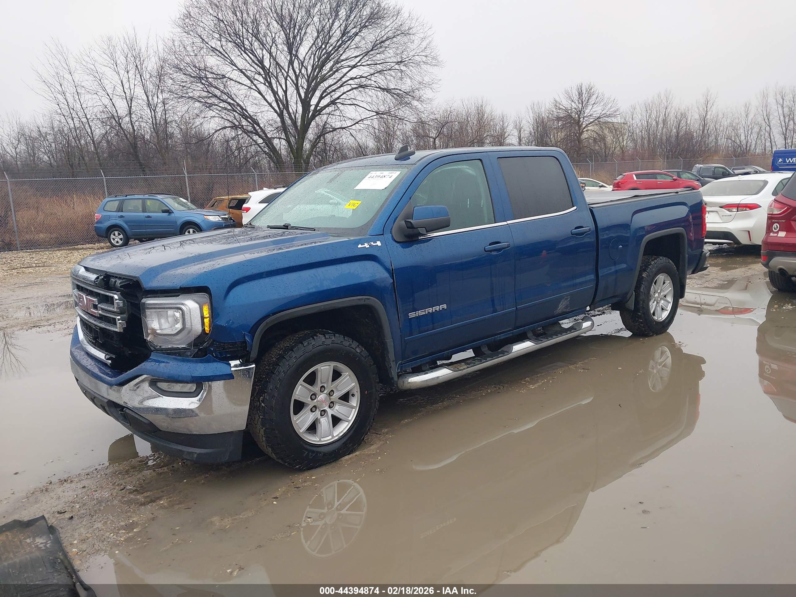 GMC SIERRA image 2
