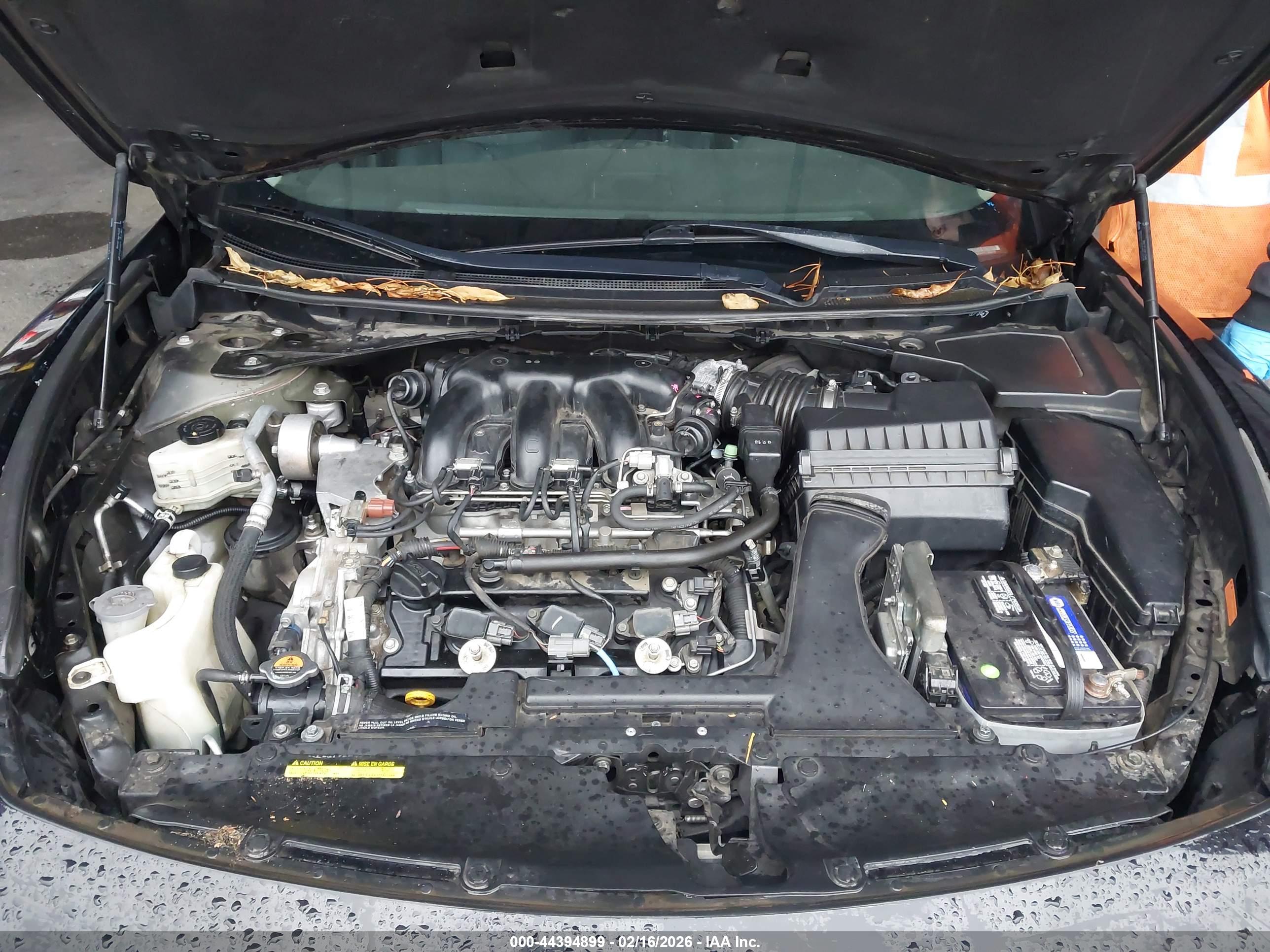 NISSAN MAXIMA image 10