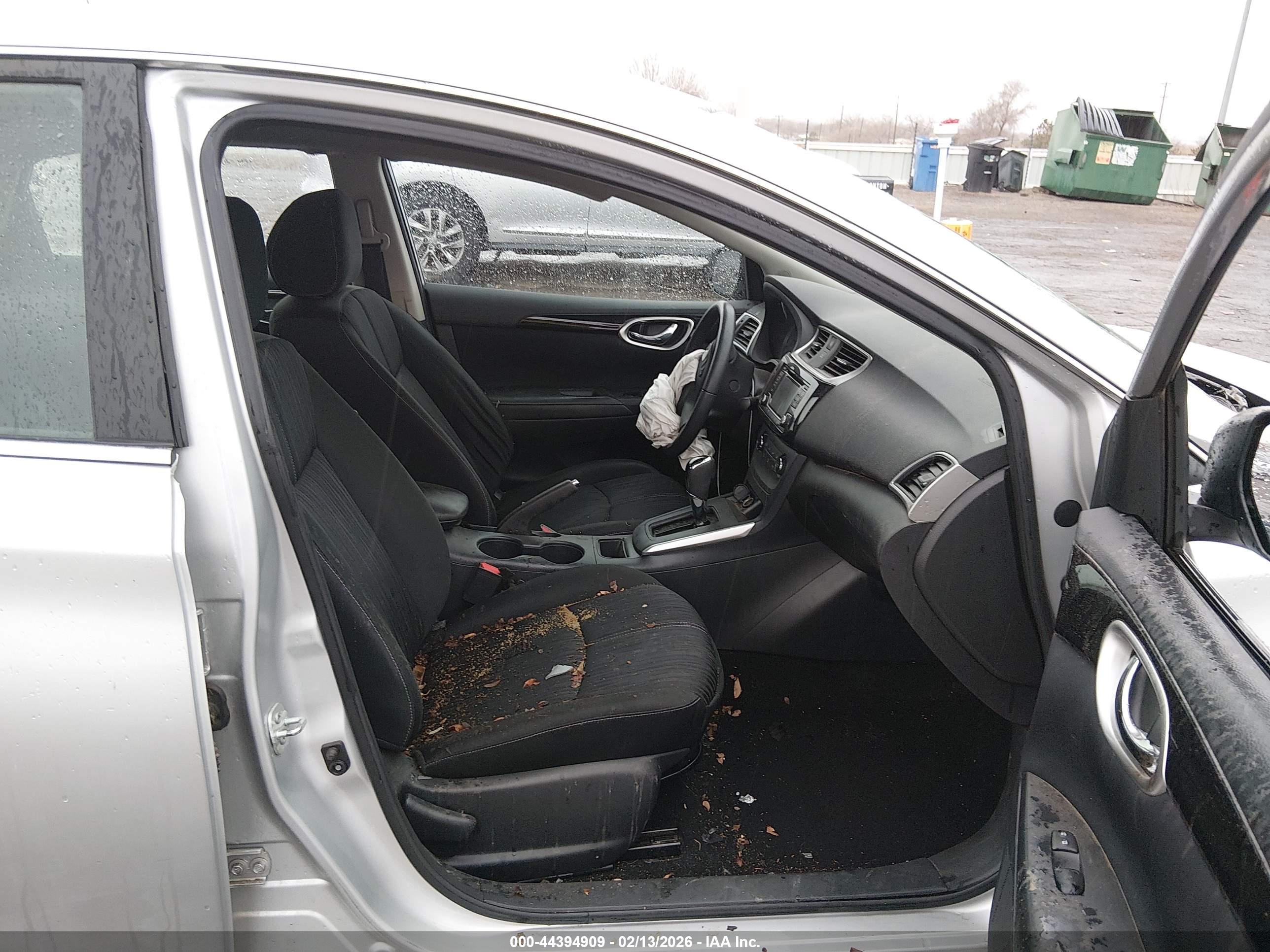 NISSAN SENTRA image 5