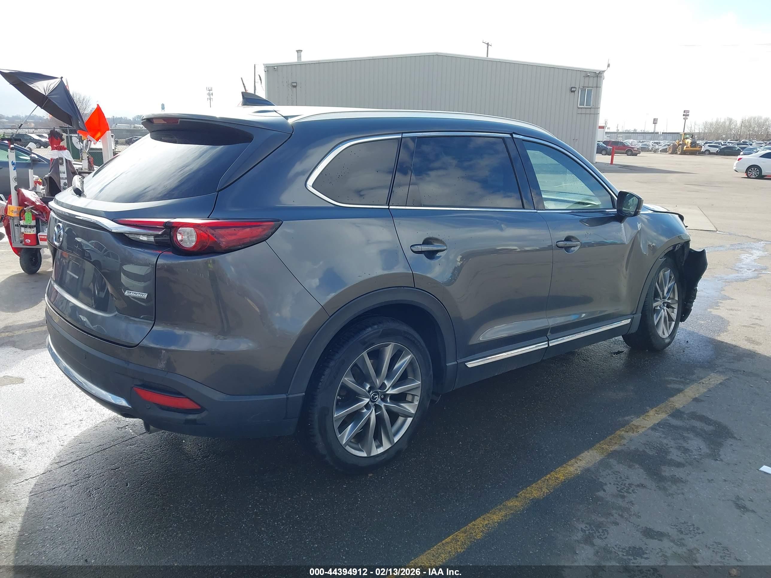 MAZDA CX-9 image 4