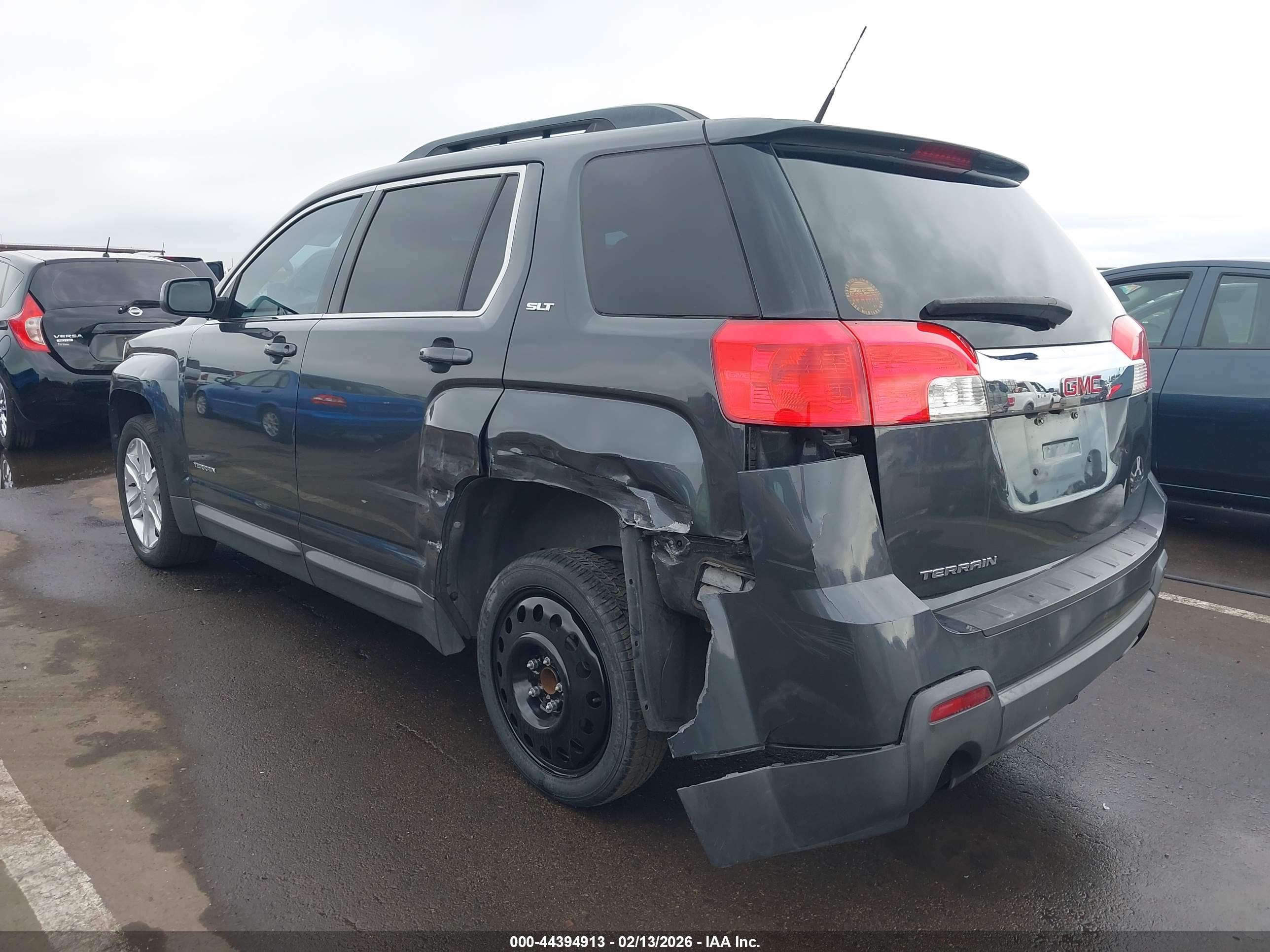GMC TERRAIN image 6