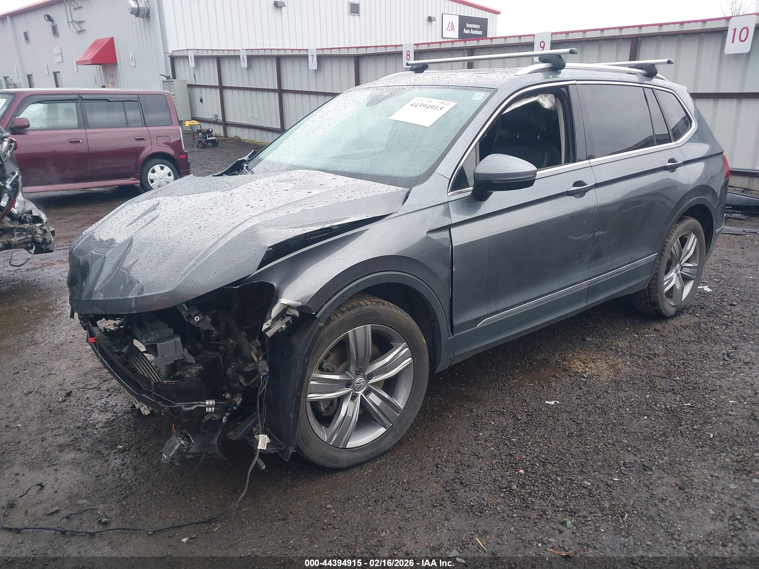 VOLKSWAGEN TIGUAN image 2