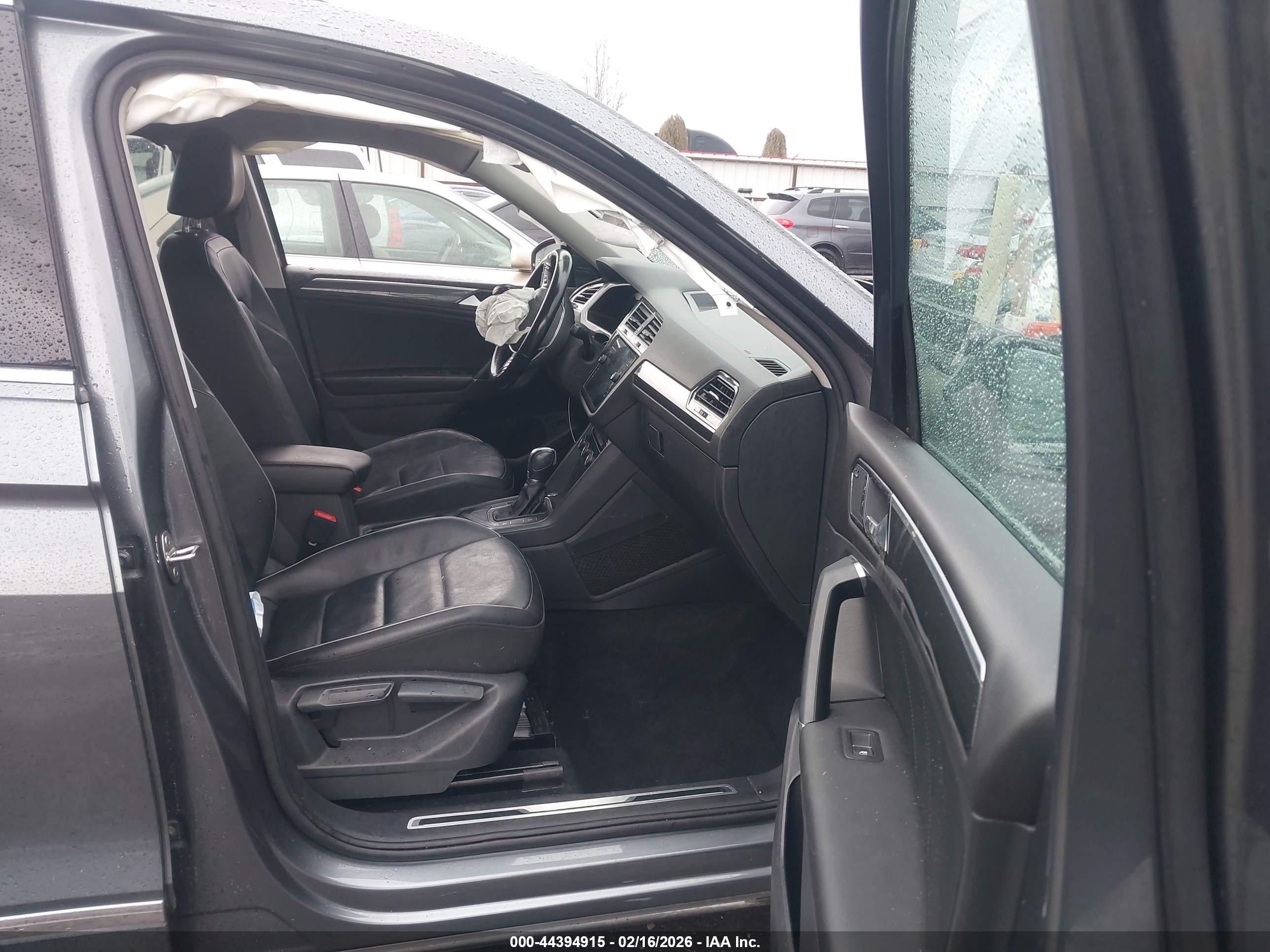 VOLKSWAGEN TIGUAN image 5