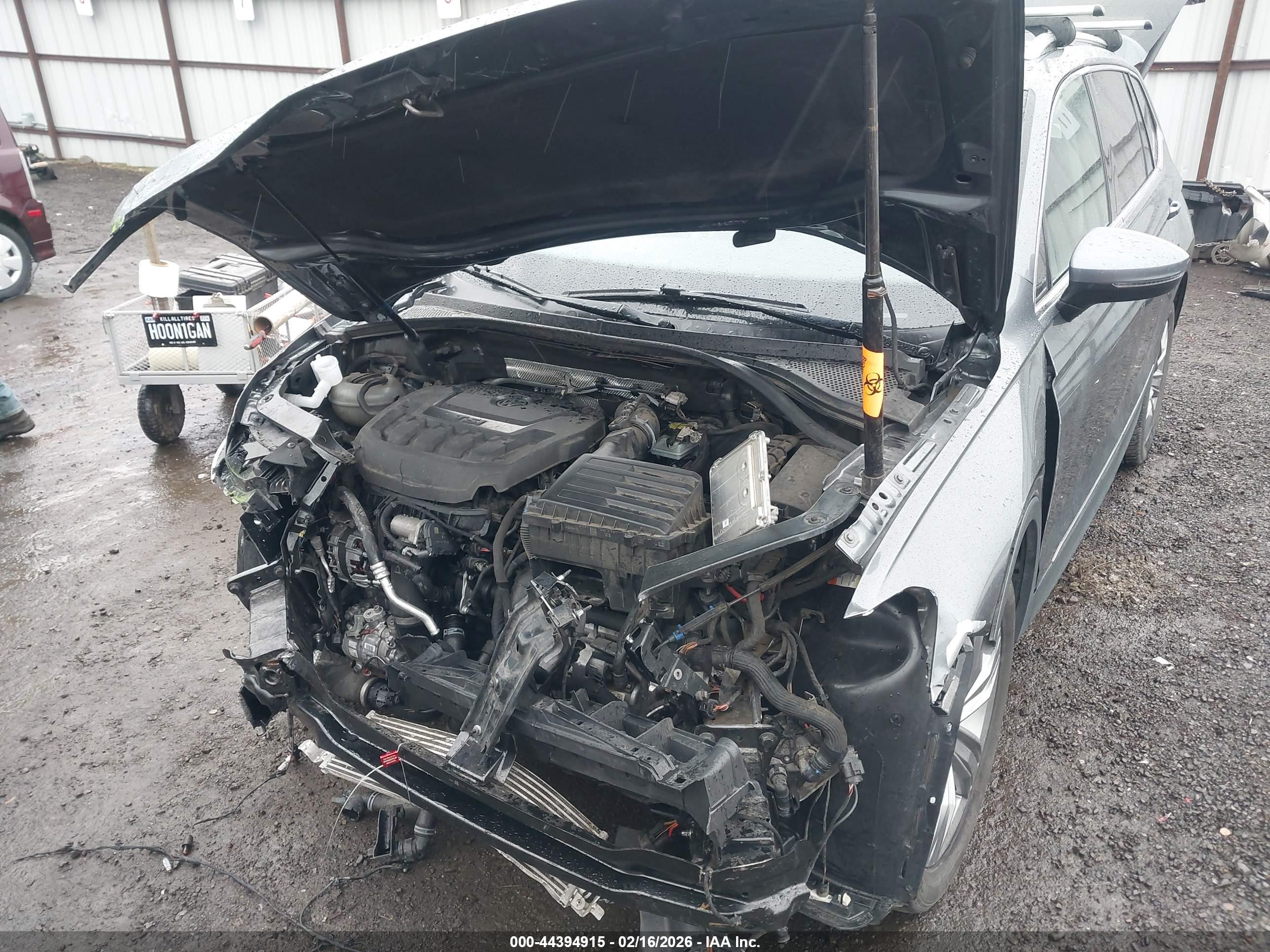 VOLKSWAGEN TIGUAN image 6