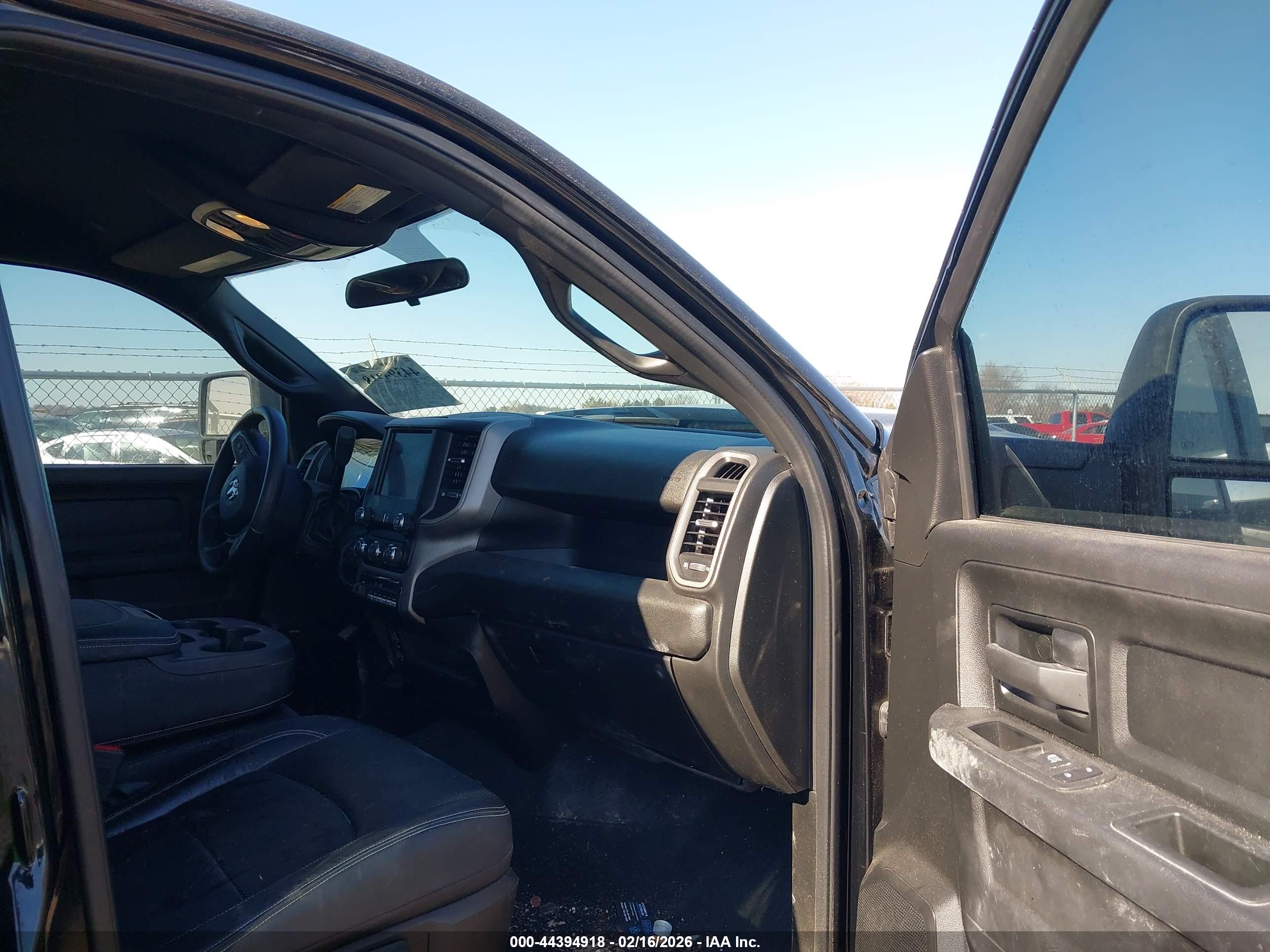 RAM 2500 image 5