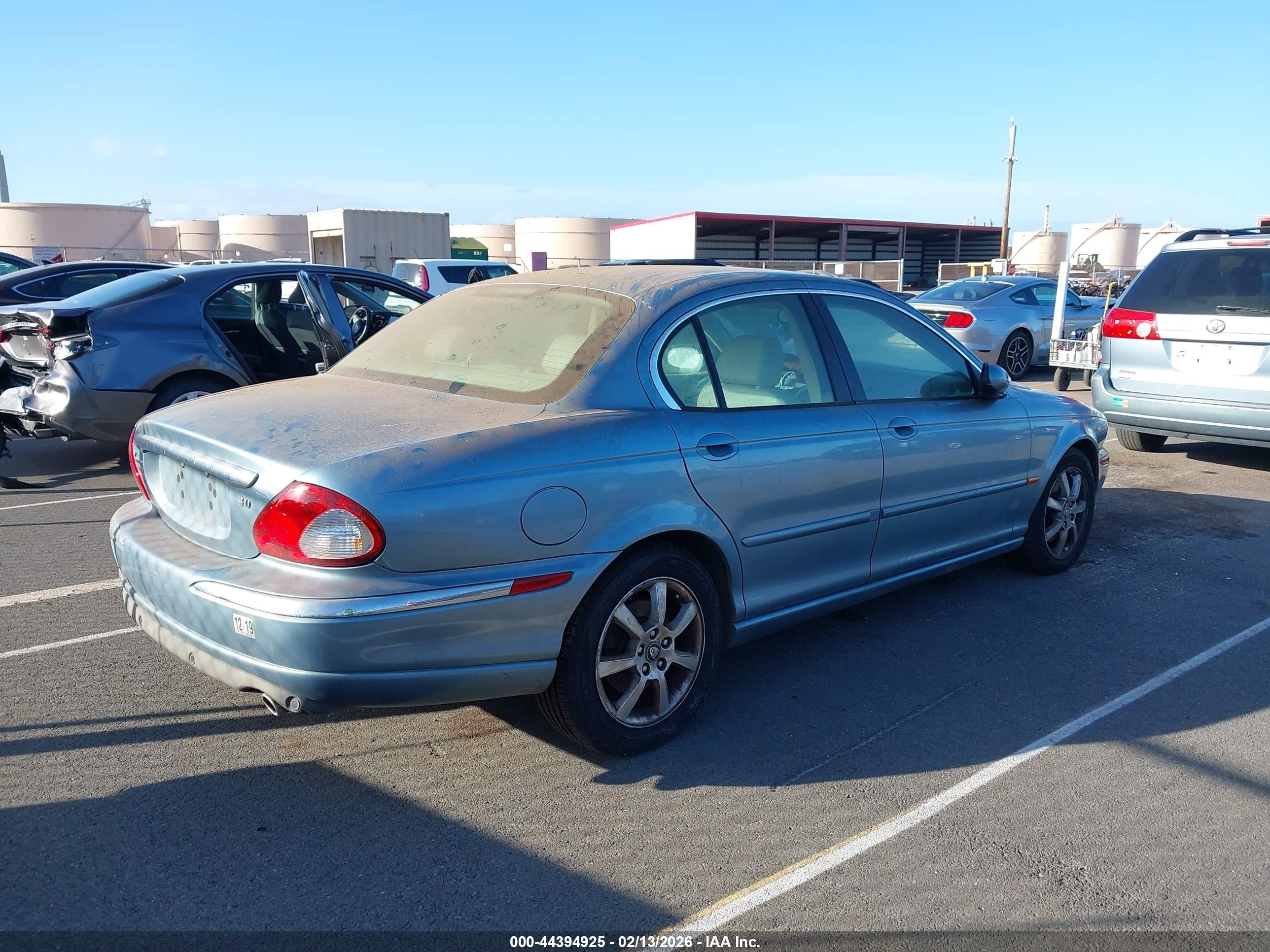 JAGUAR X-TYPE image 4