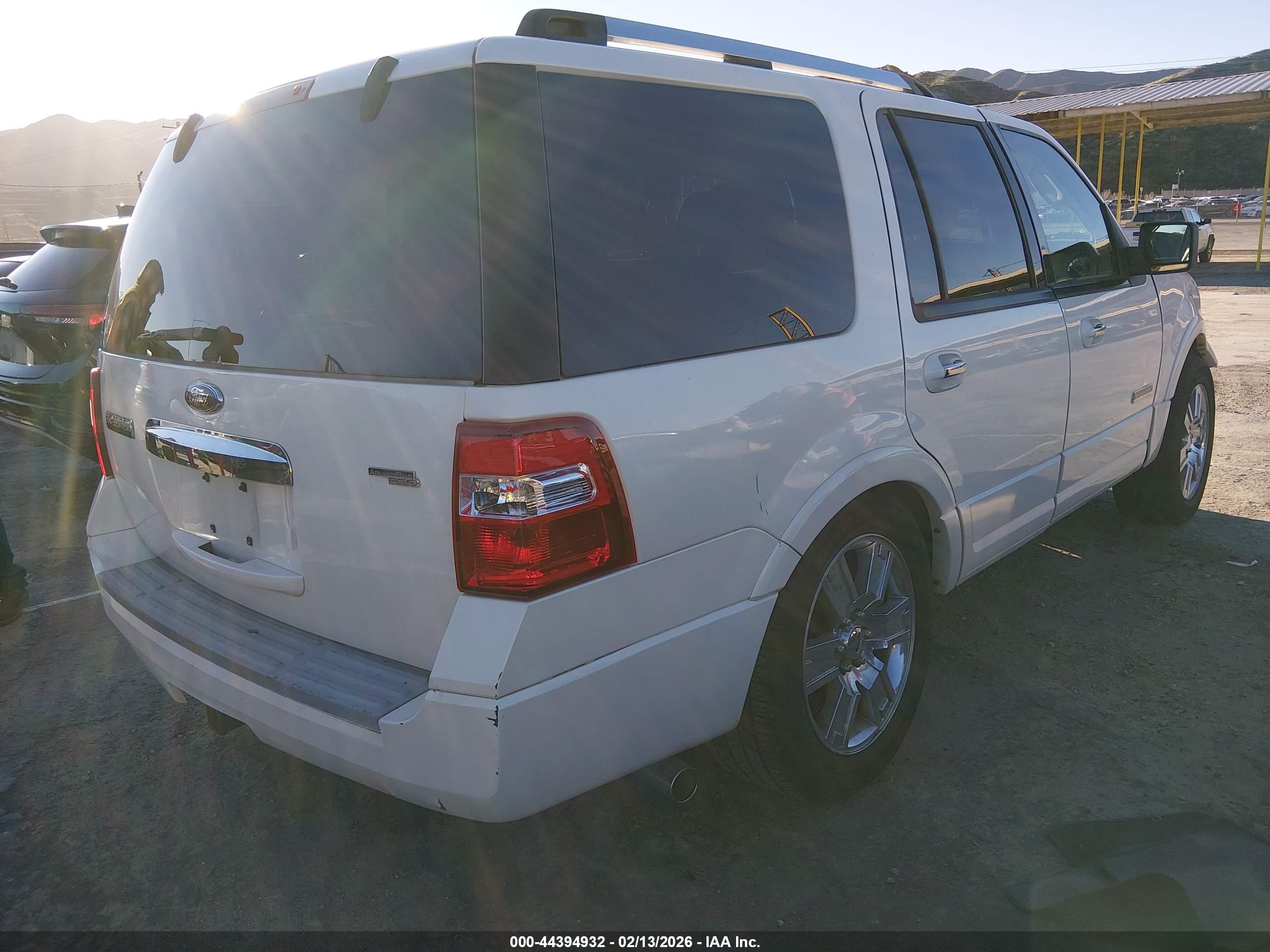 FORD EXPEDITION image 4