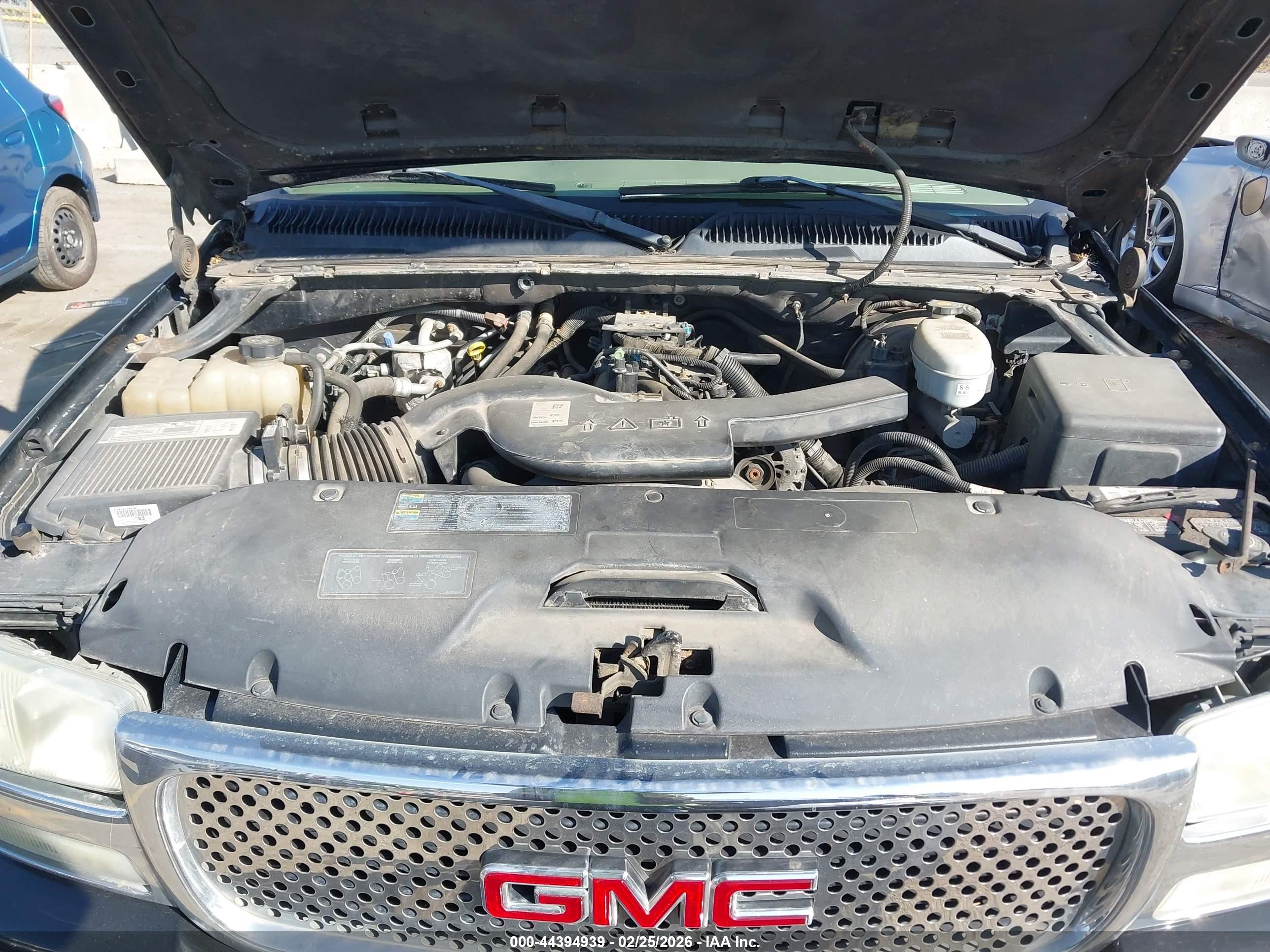GMC YUKON image 10