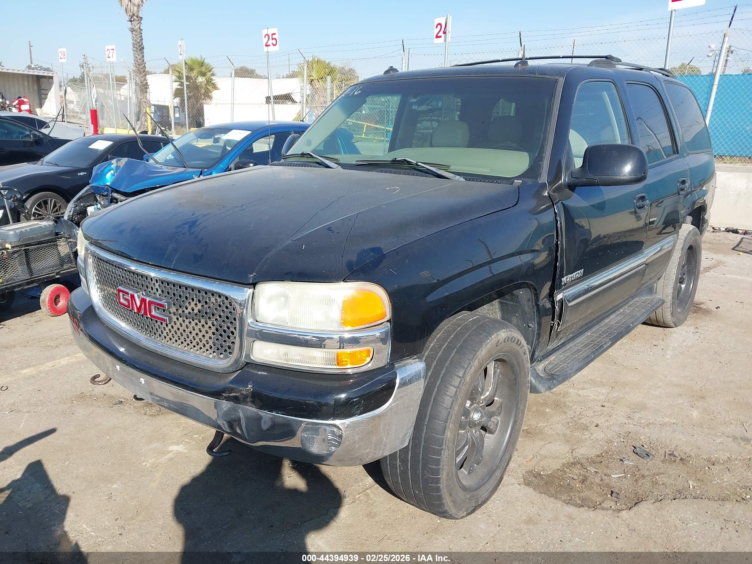 GMC YUKON image 2