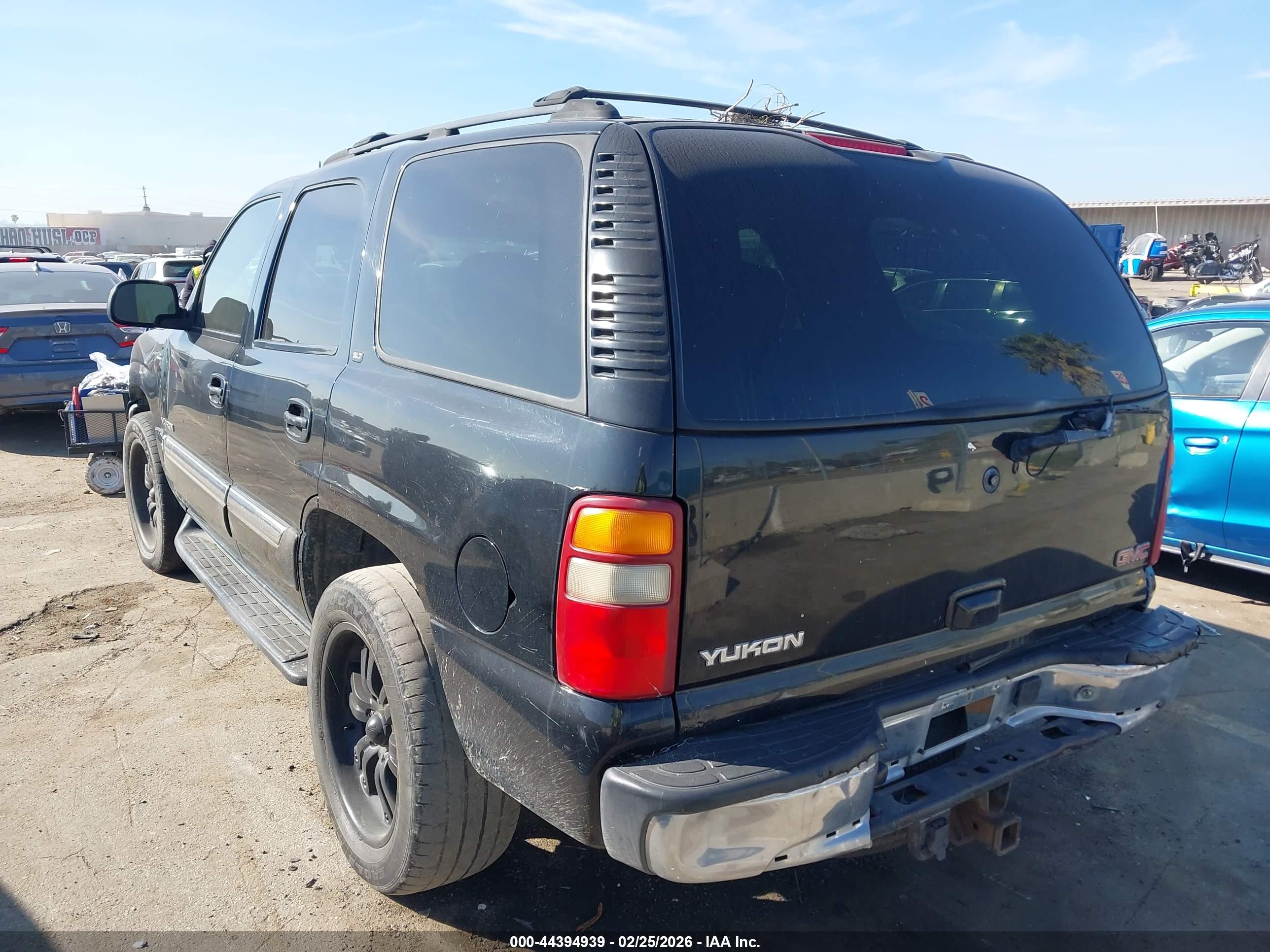 GMC YUKON image 3