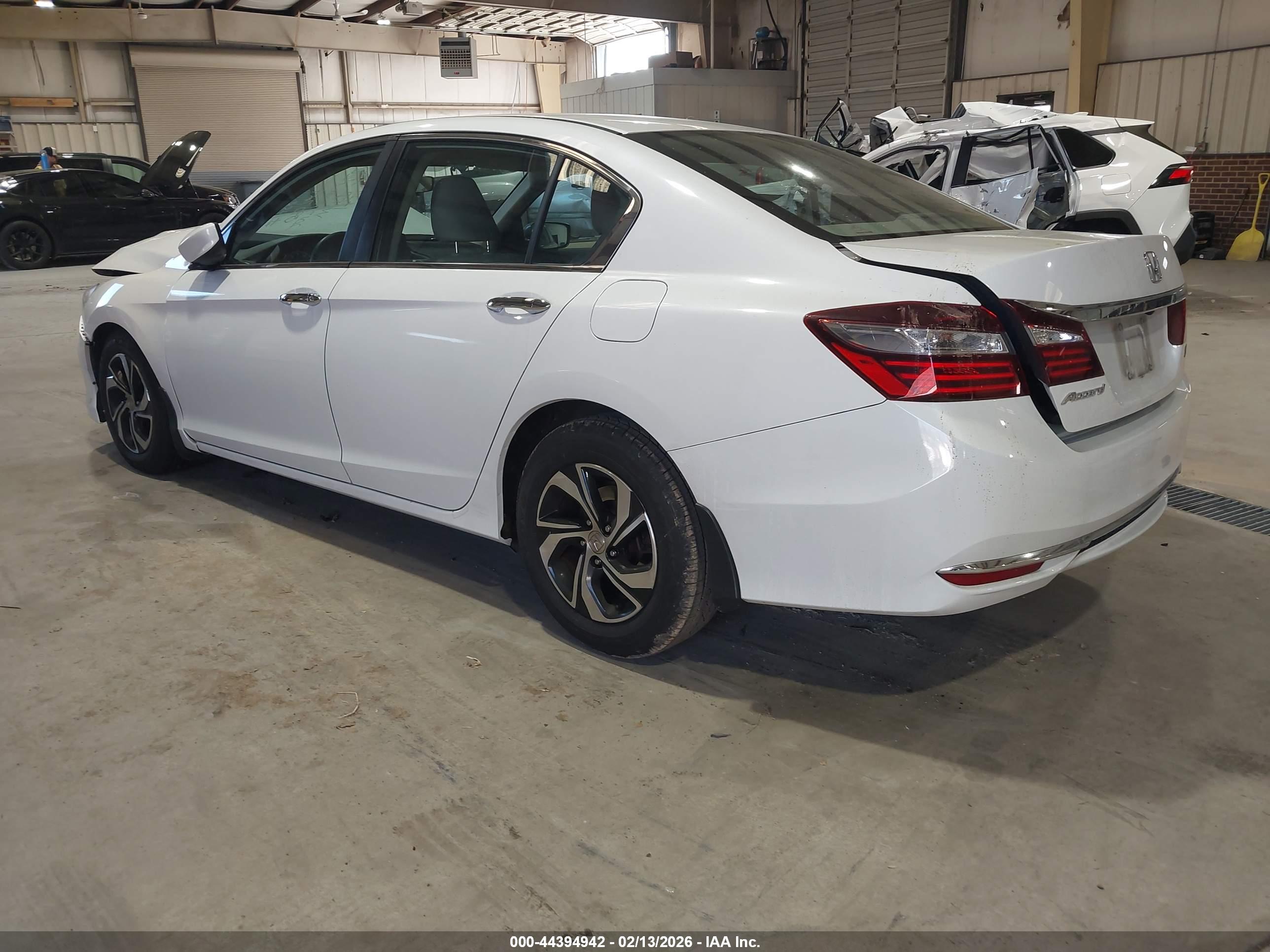 HONDA ACCORD image 3