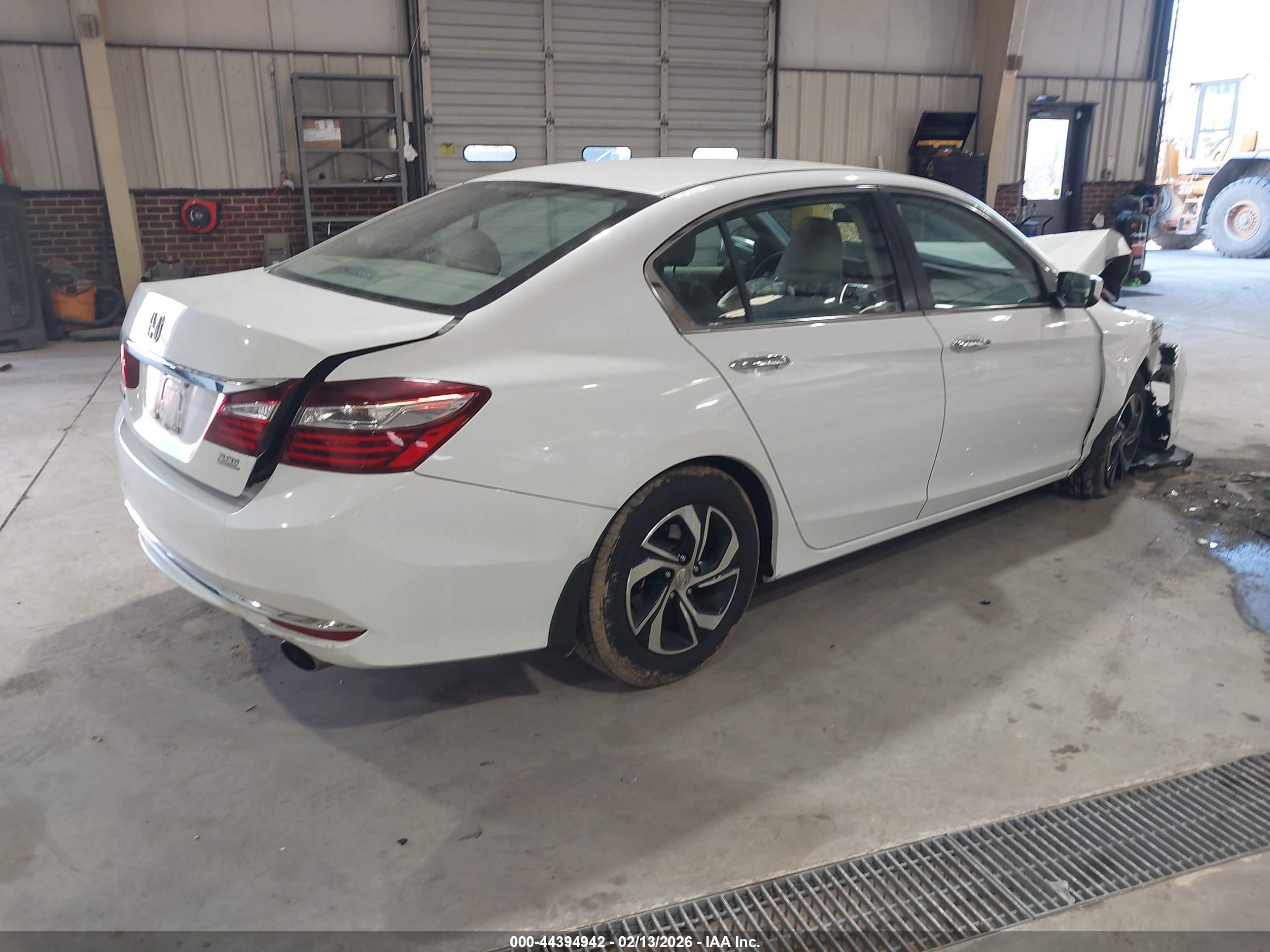 HONDA ACCORD image 4