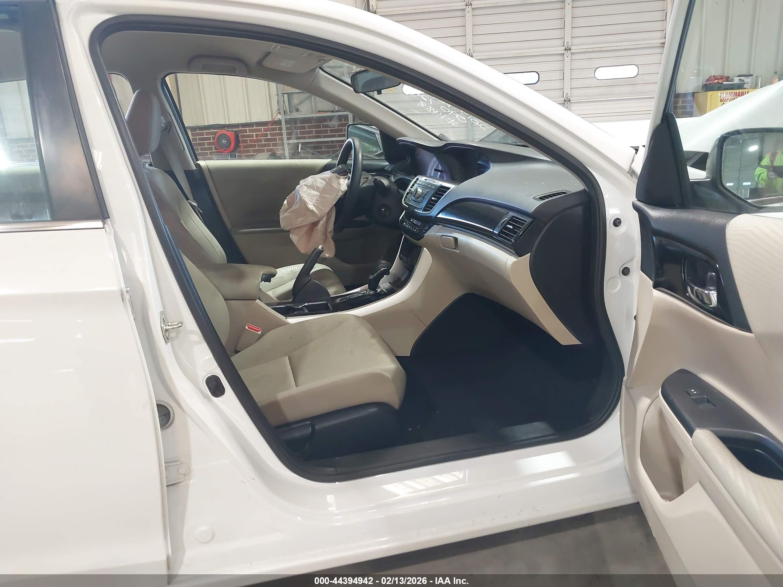 HONDA ACCORD image 5