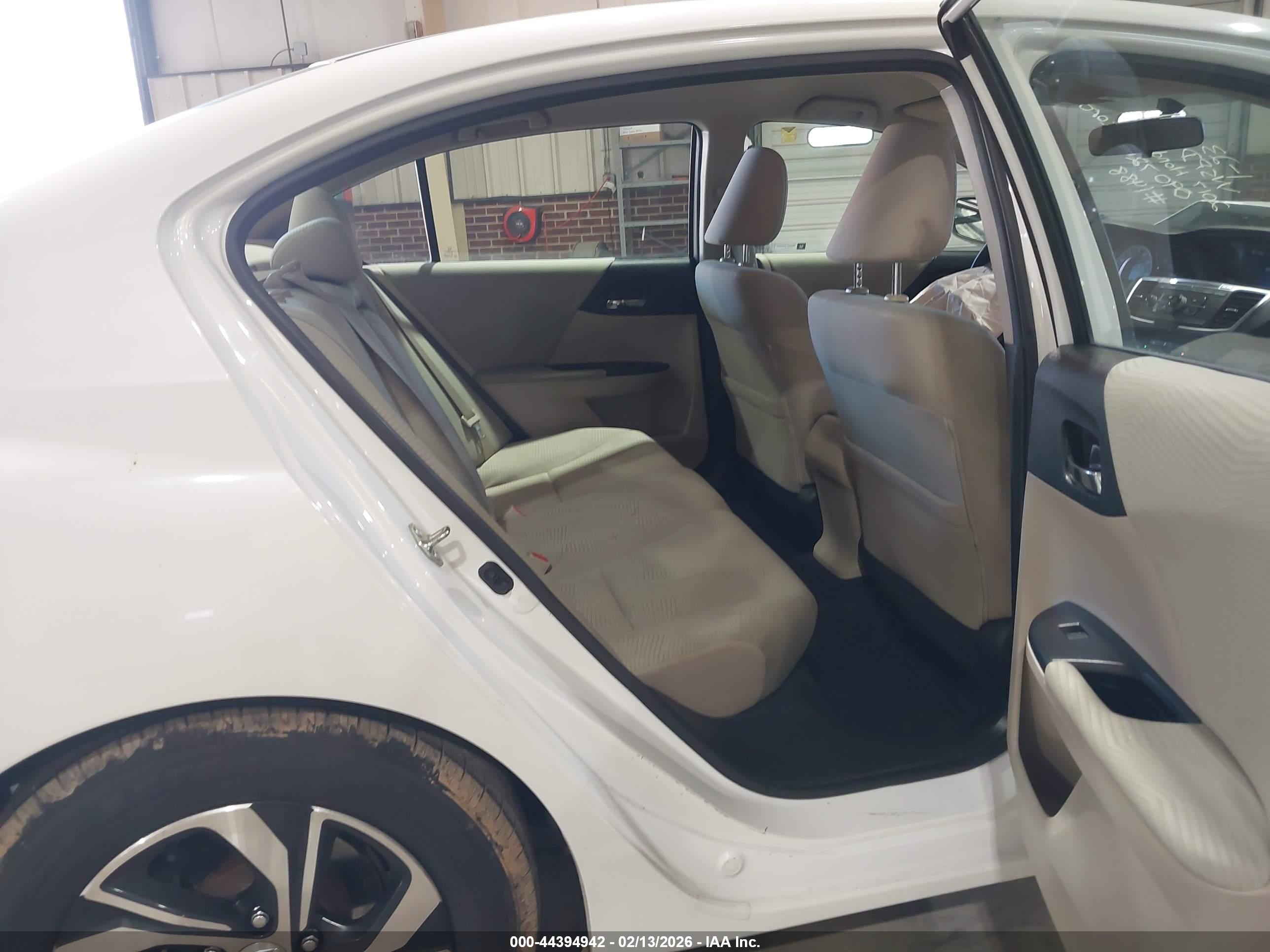 HONDA ACCORD image 8