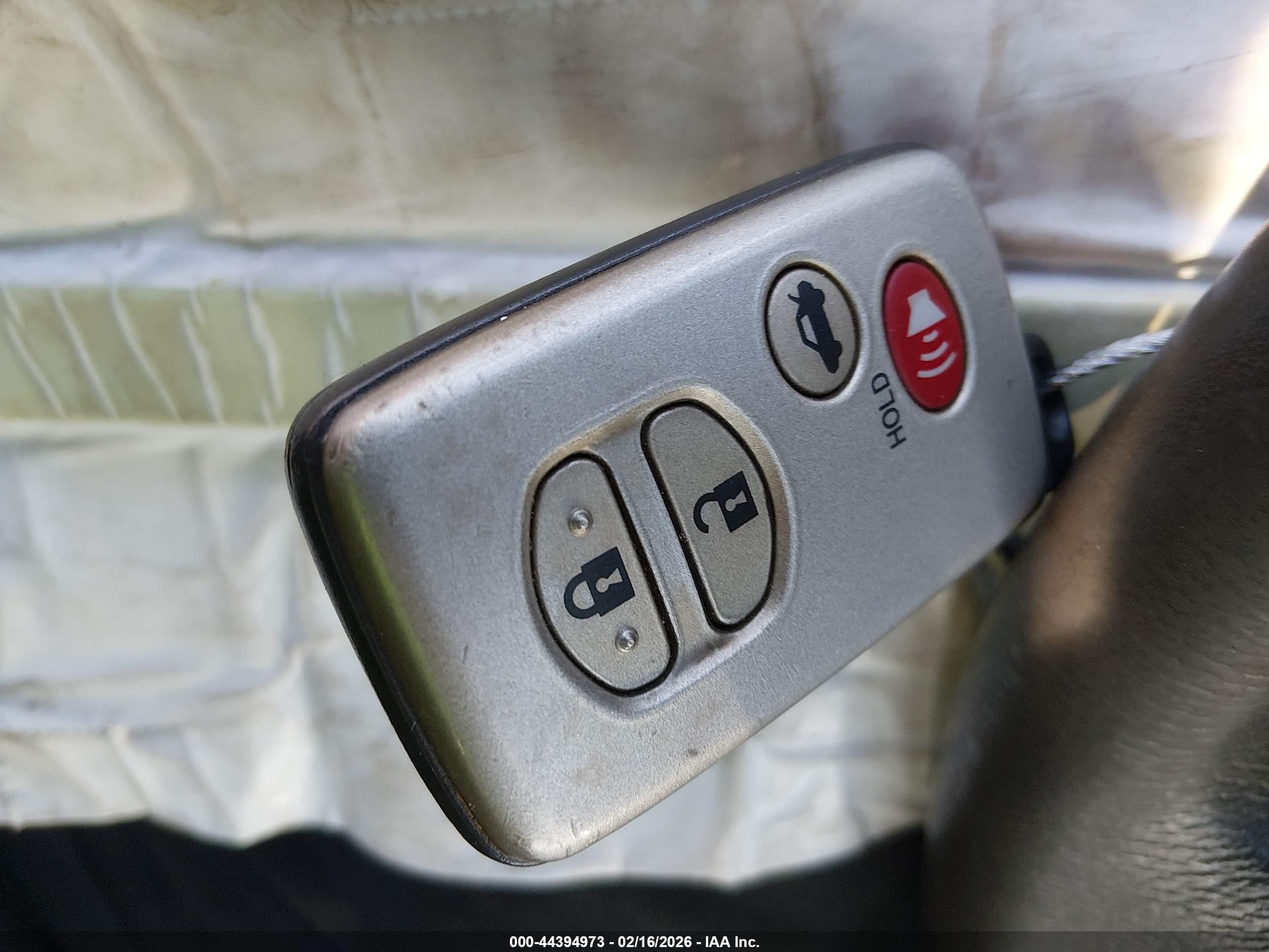 TOYOTA CAMRY image 11