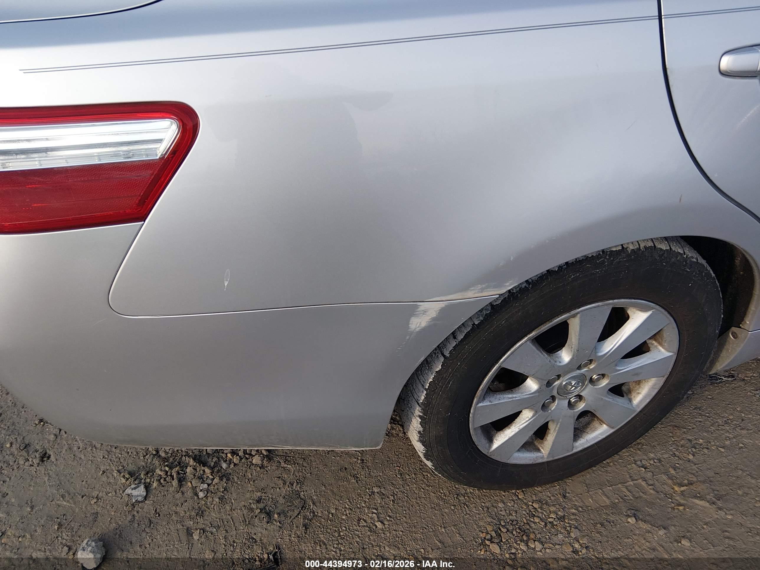 TOYOTA CAMRY image 6