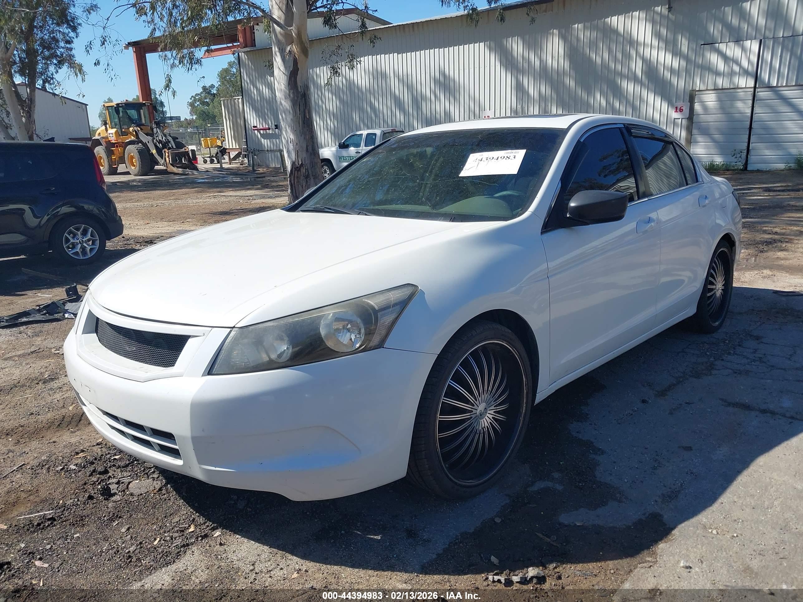 HONDA ACCORD image 2