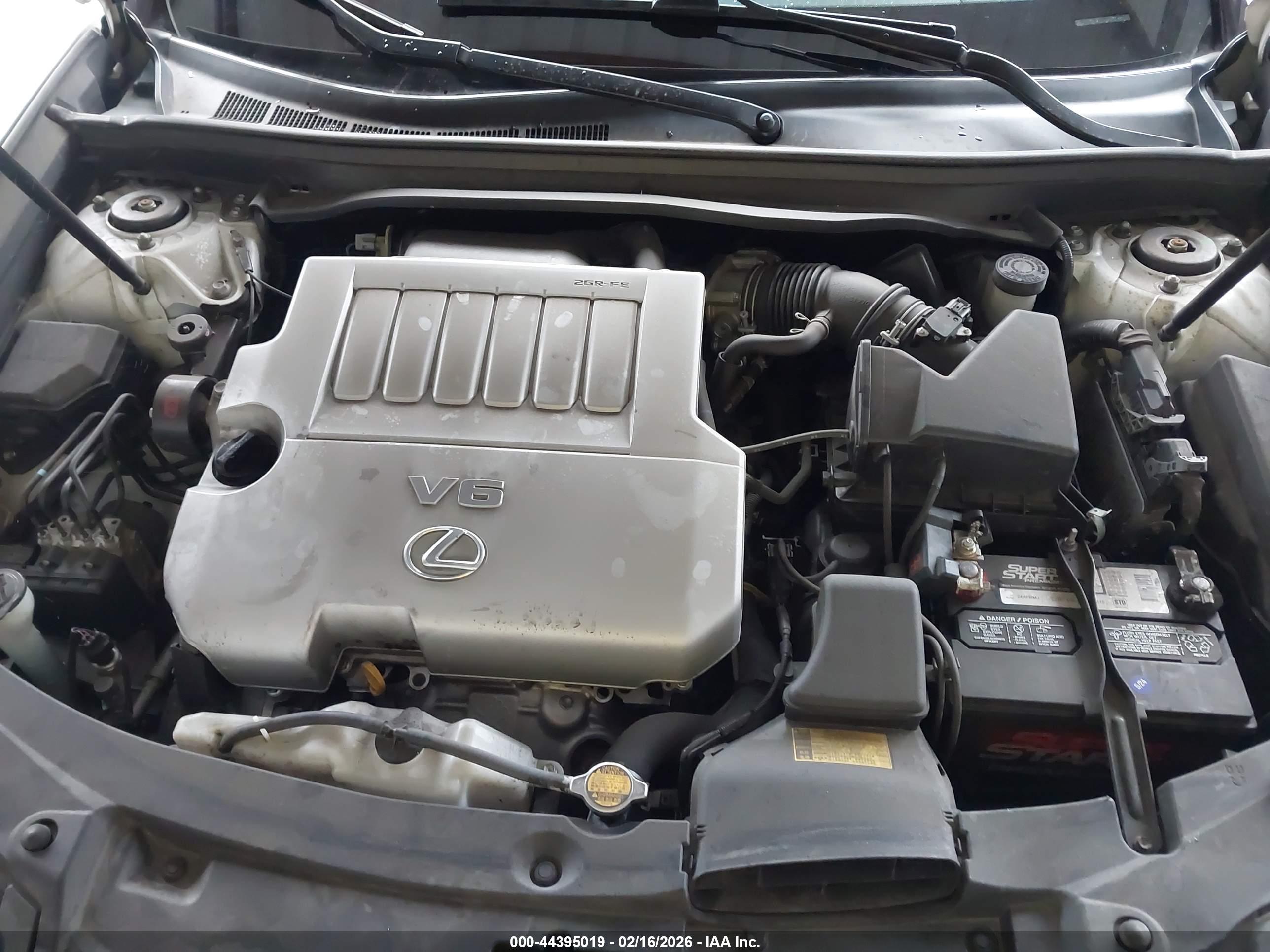 LEXUS ES image 10