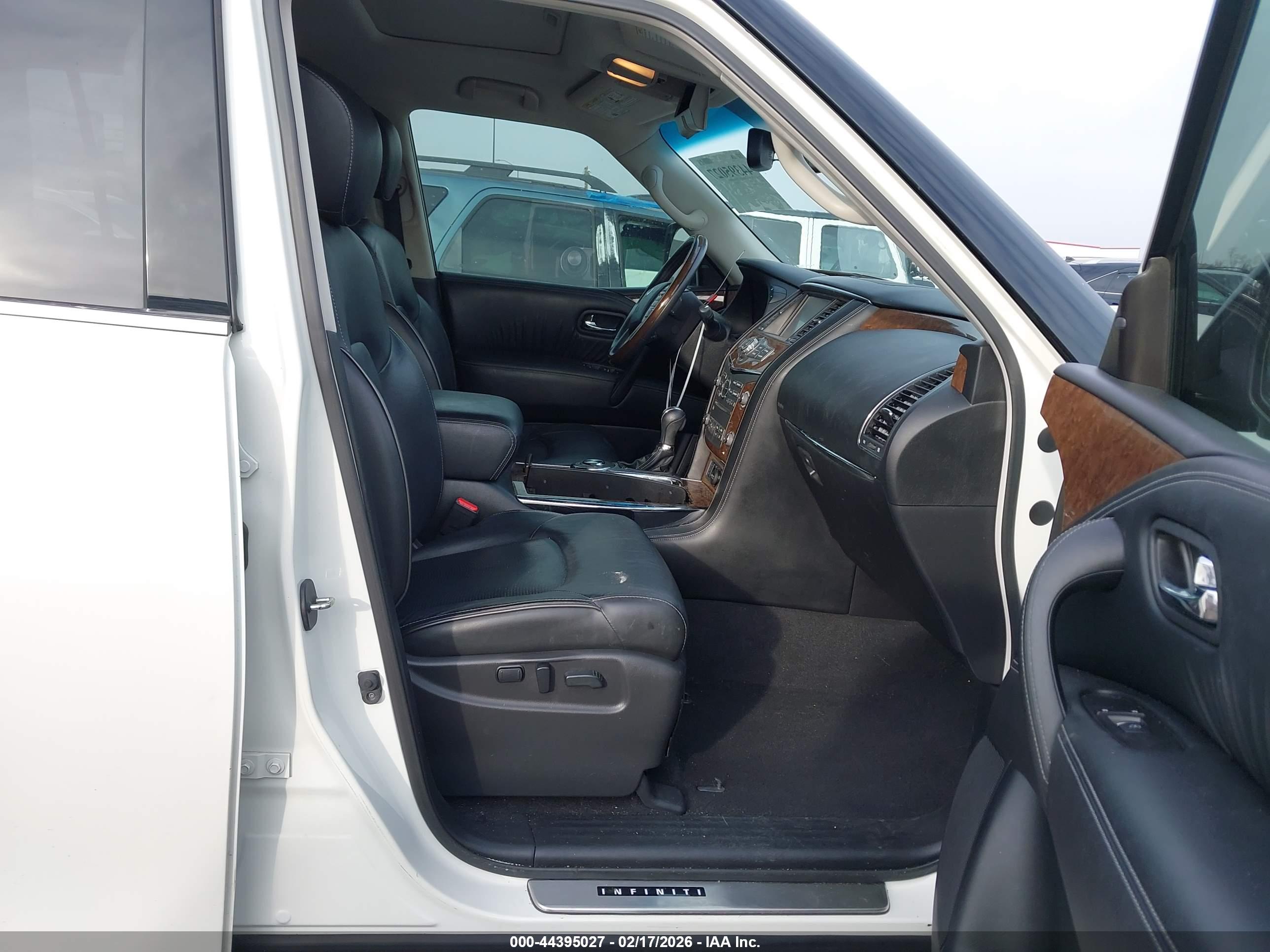 INFINITI QX80 image 5