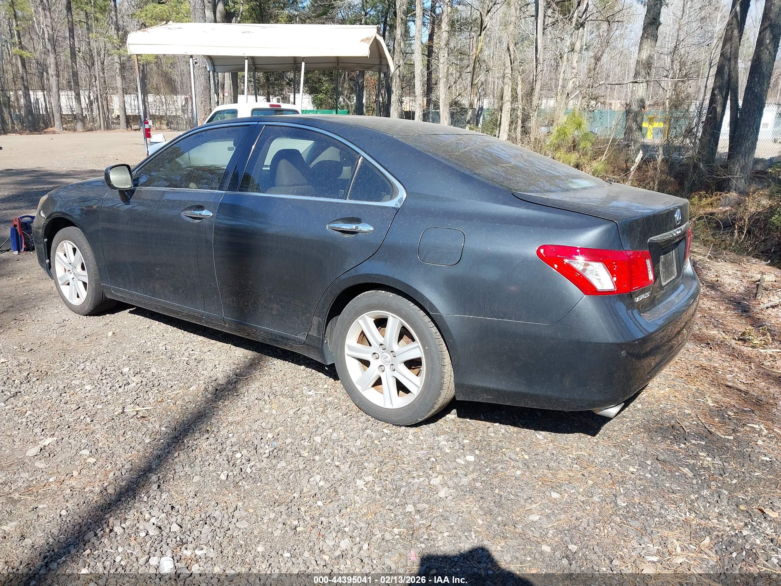 LEXUS ES image 3