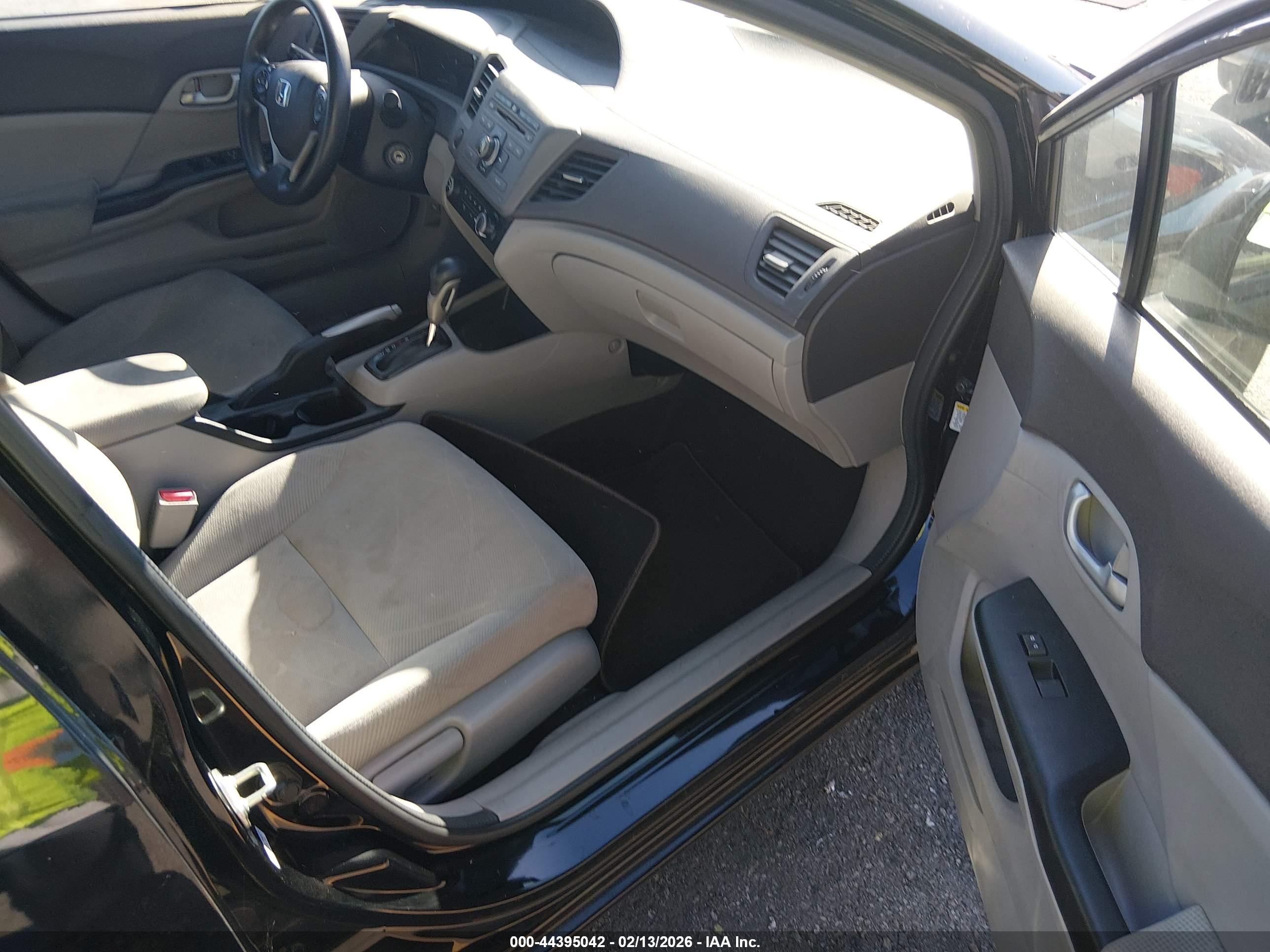 HONDA CIVIC image 5