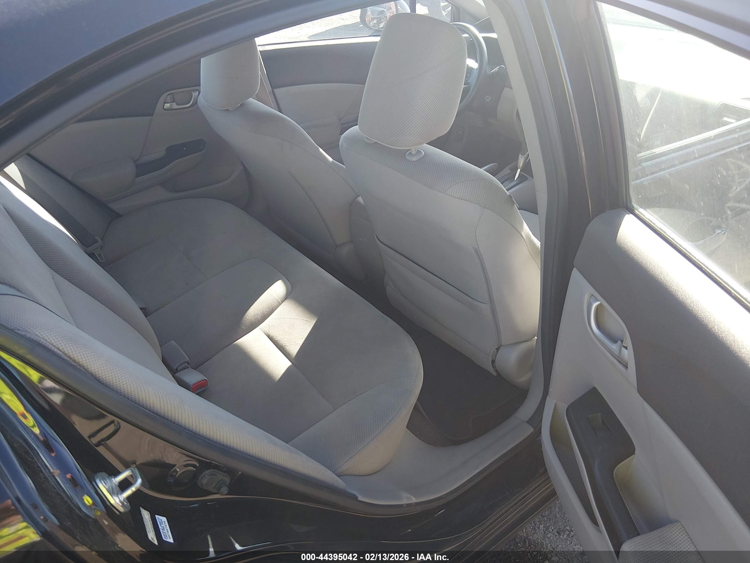 HONDA CIVIC image 8