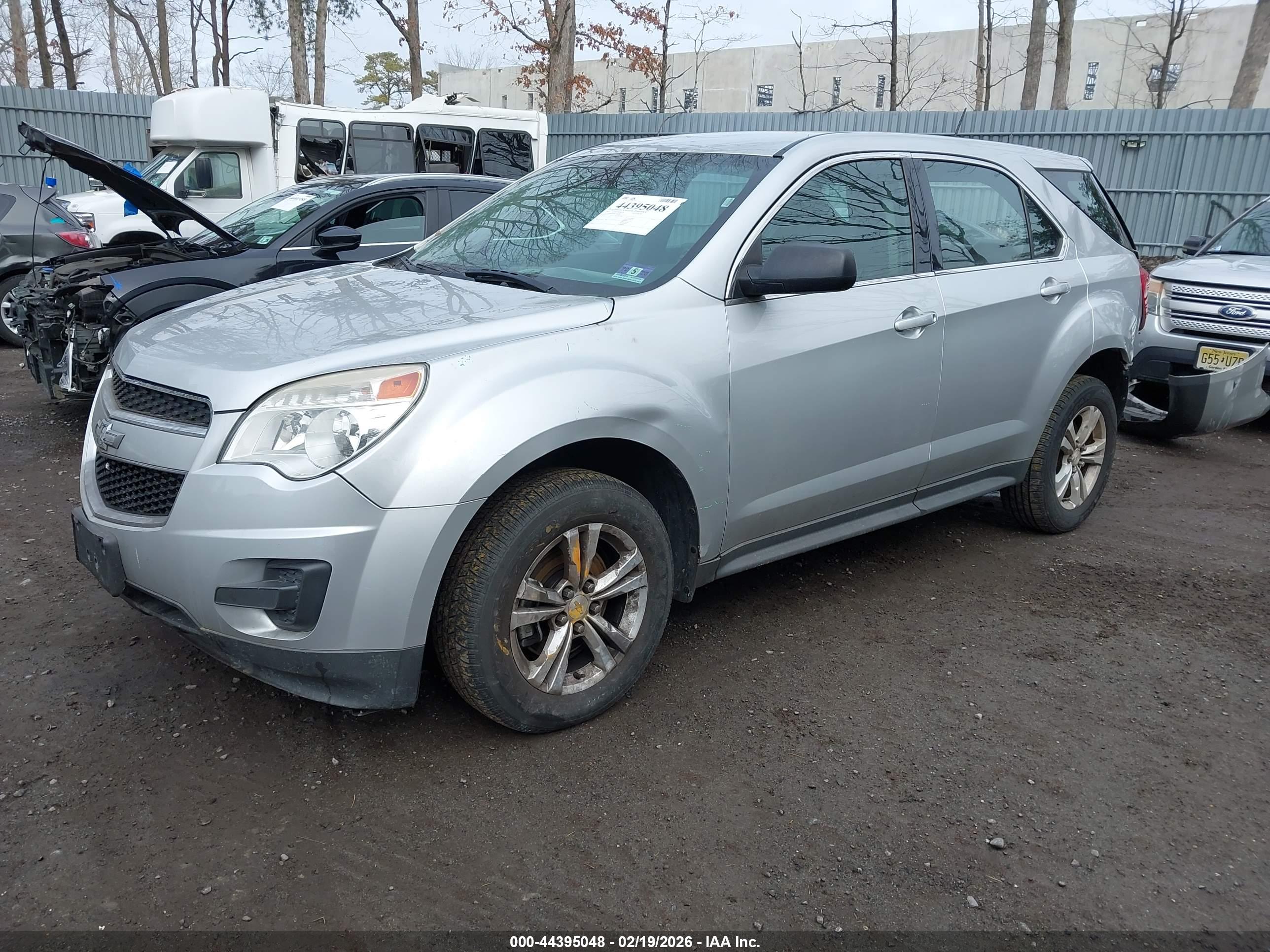 CHEVROLET EQUINOX image 2