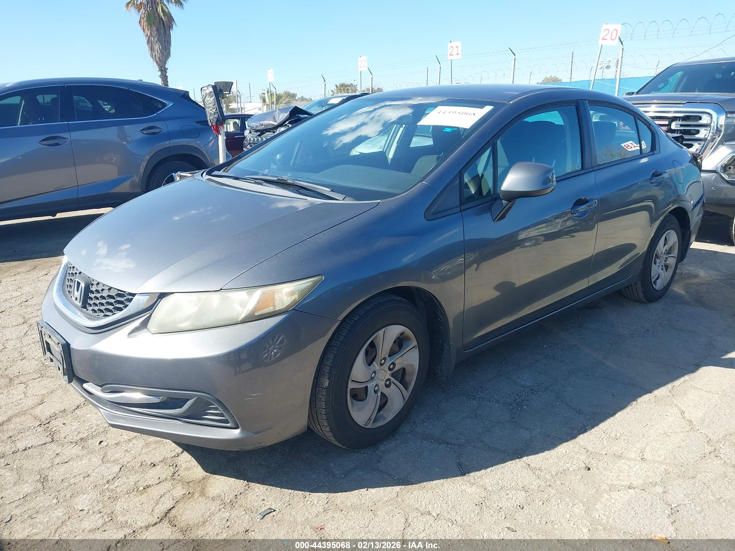 HONDA CIVIC image 2